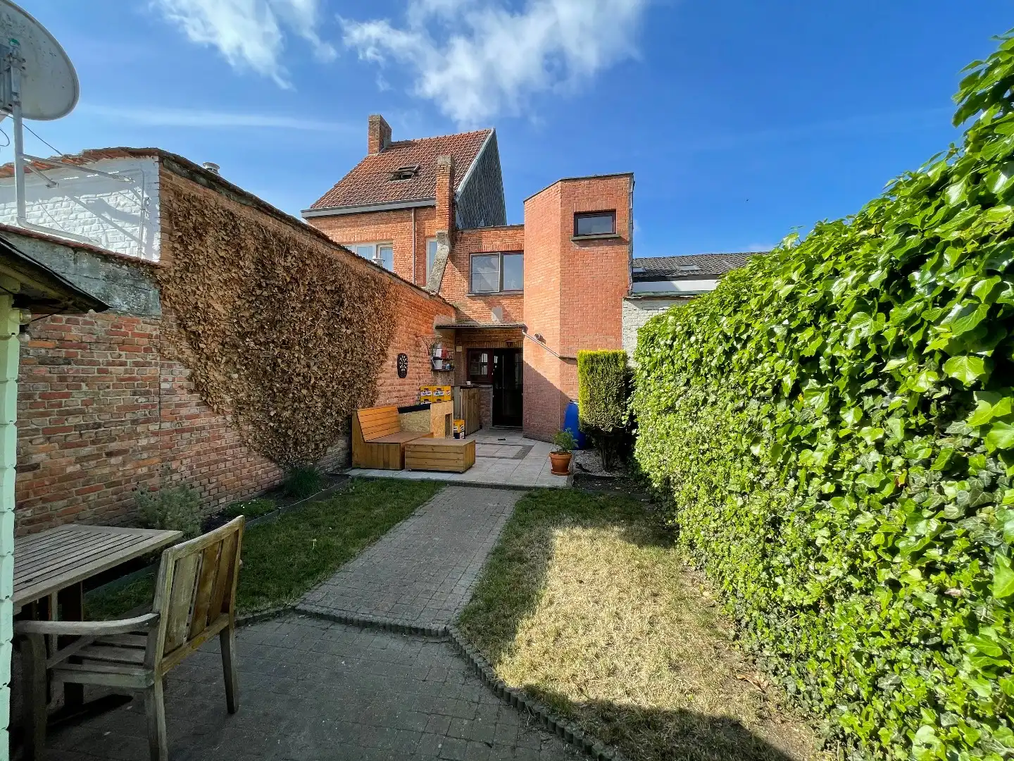 Instapklare 2 slpk-woning met tuin te Lisp foto 7