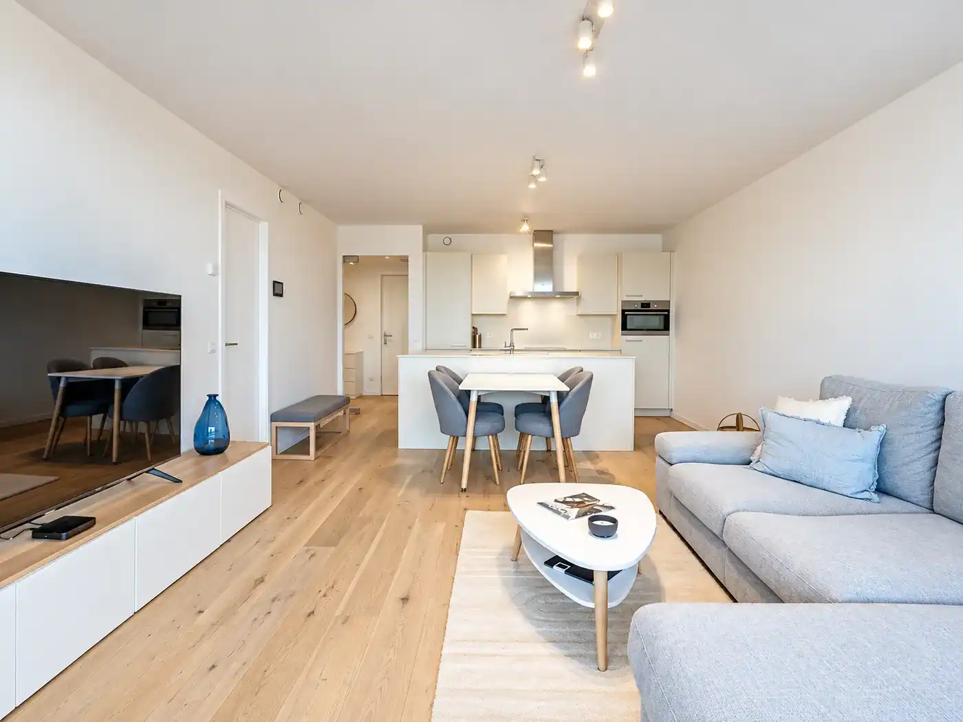 Recent en lichtrijk 2-slaapkamerappartement met ruim terras in de gegeerde wijk Duinenwater  foto 6