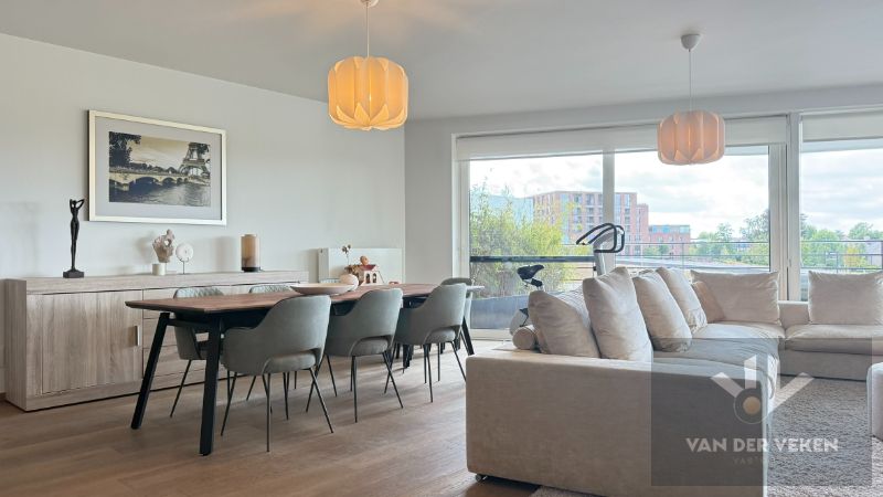 Unieke opportuniteit - hoekappartement Zuidzicht, vlak aan het water! foto 4