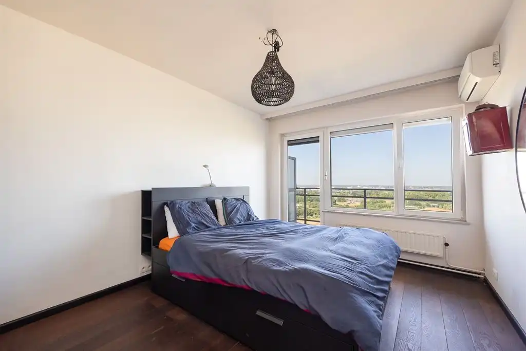 Lichtrijk appartement met 2 slaapkamers en zicht op Vlinderpaleis foto 8