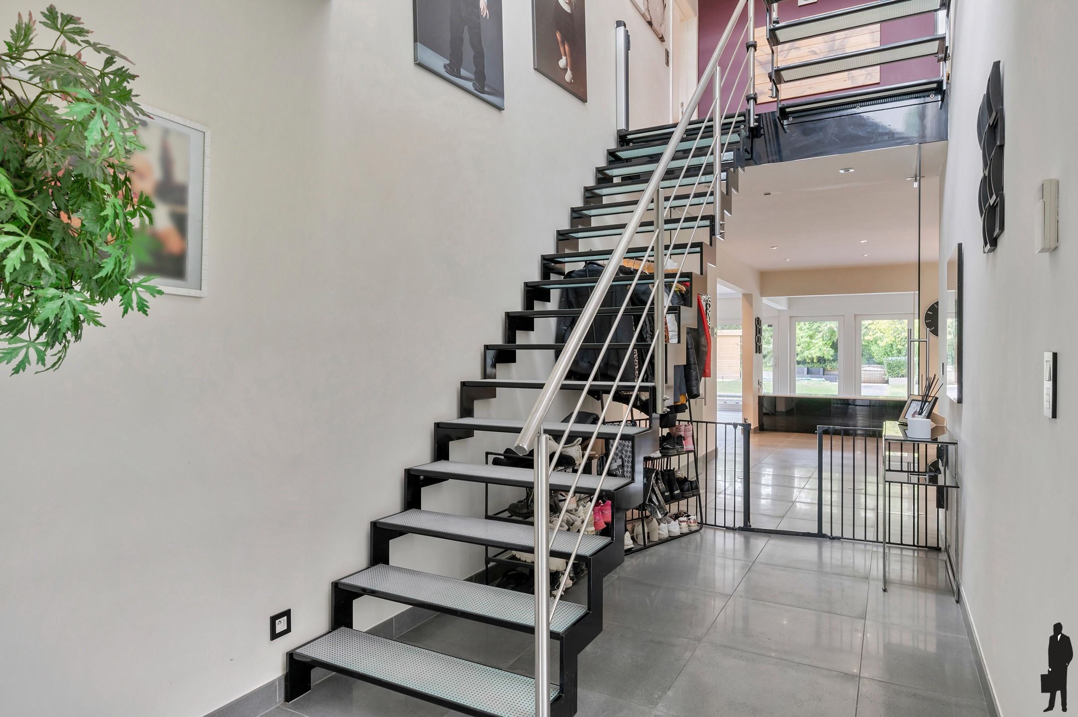 Eigentijdse villa op ca. 1.246 m² te Brasschaat! foto 3