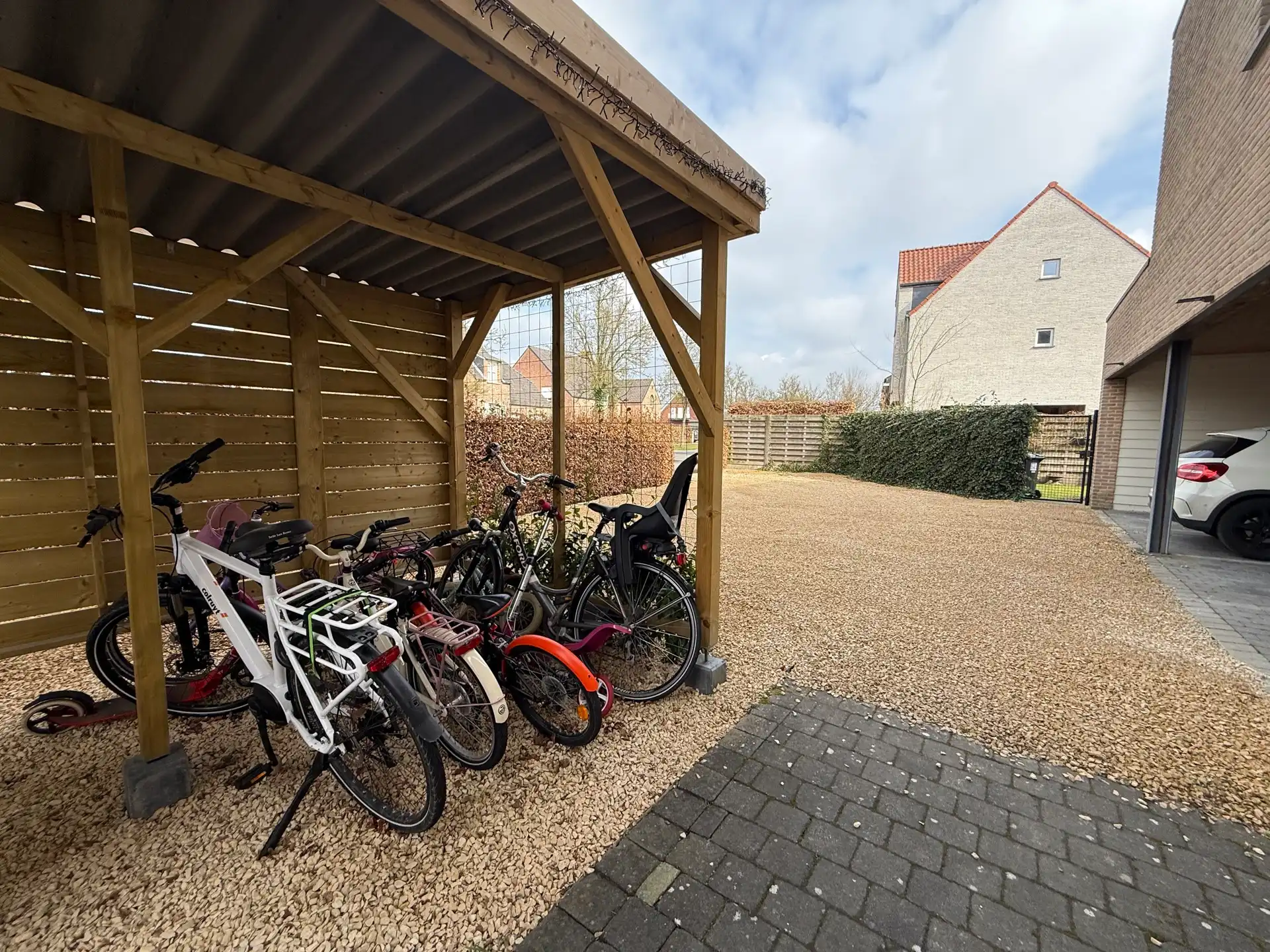 Triplex te huur nabij het centrum van Sint Antonius. foto 15