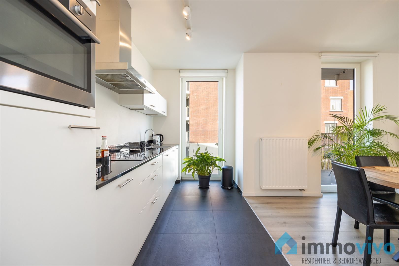 Recent (2017) knap hoekappartement met 1 slpk en groot terras foto 6