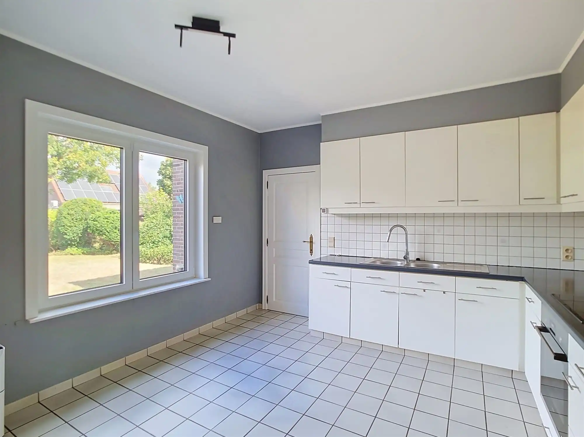 Energiezuinige gezinswoning met 3 slaapkamers en tuin in Koningshooikt foto 8