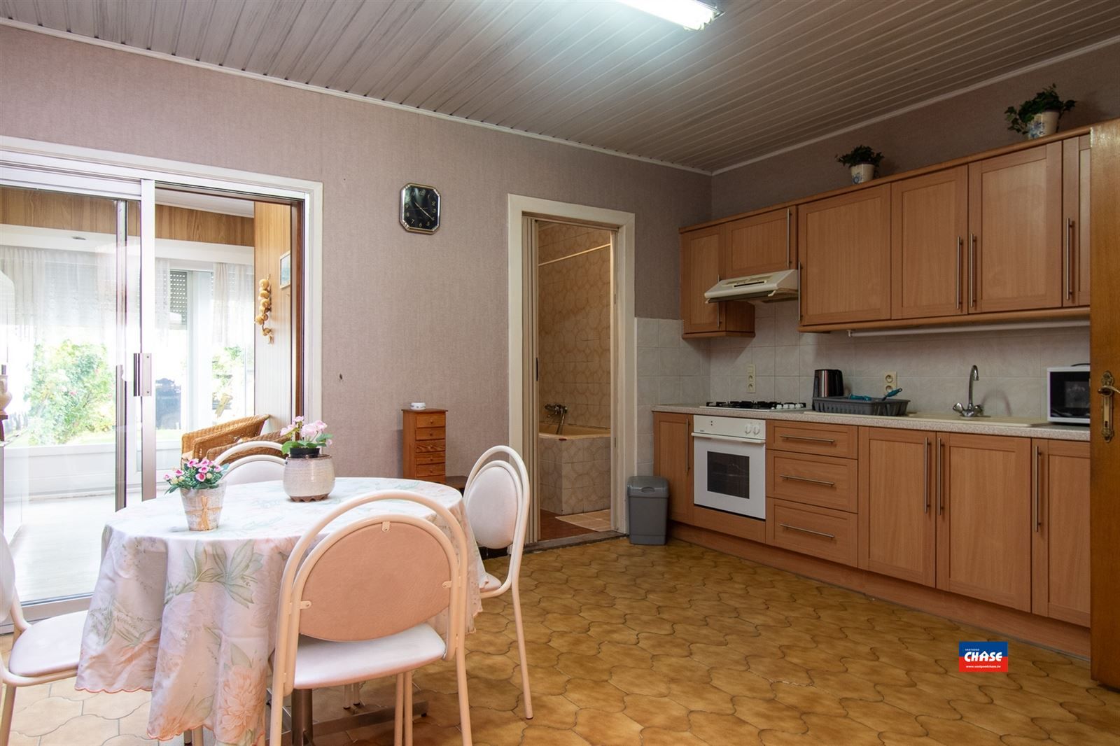 Rijwoning met 3 slaapkamers en gezellige tuin foto 5