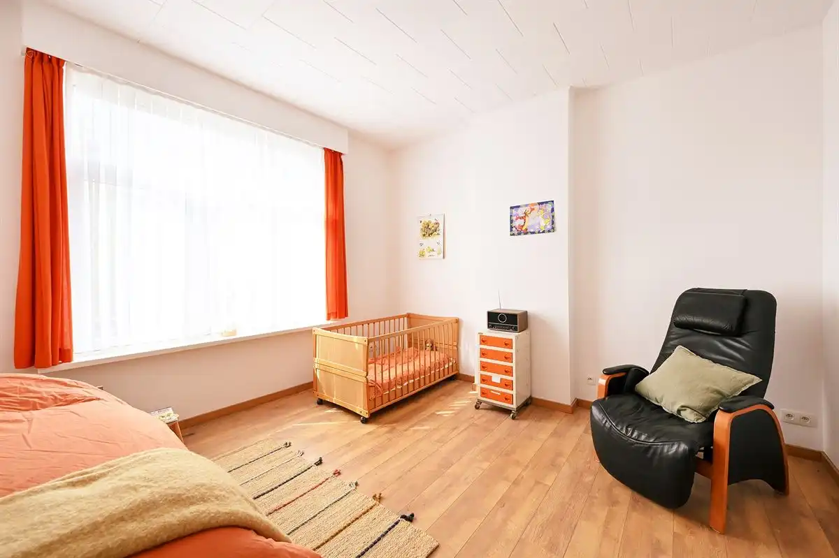 Ruime karaktervolle HOB met tuin en optioneel een achterliggend magazijn van 200m² op toplocatie foto 22