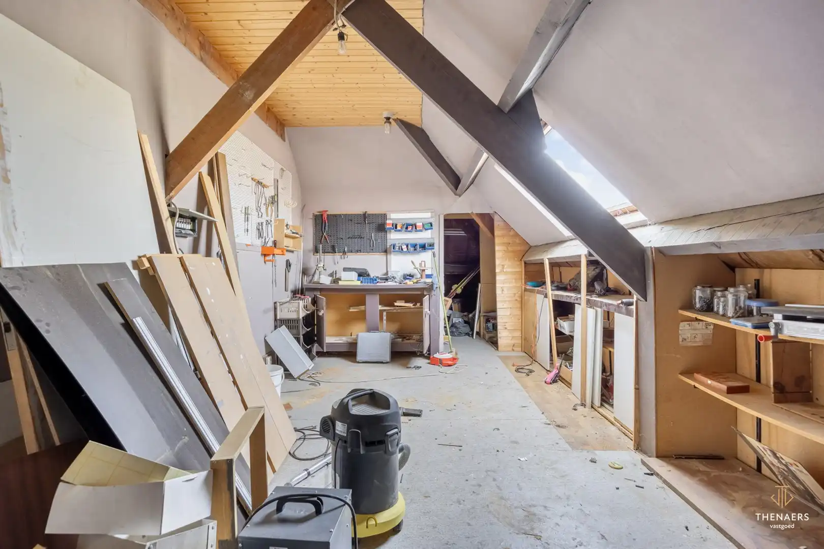 Statige villa met gelijkvloers wooncomfort op een toplocatie in Zonhoven. foto 27