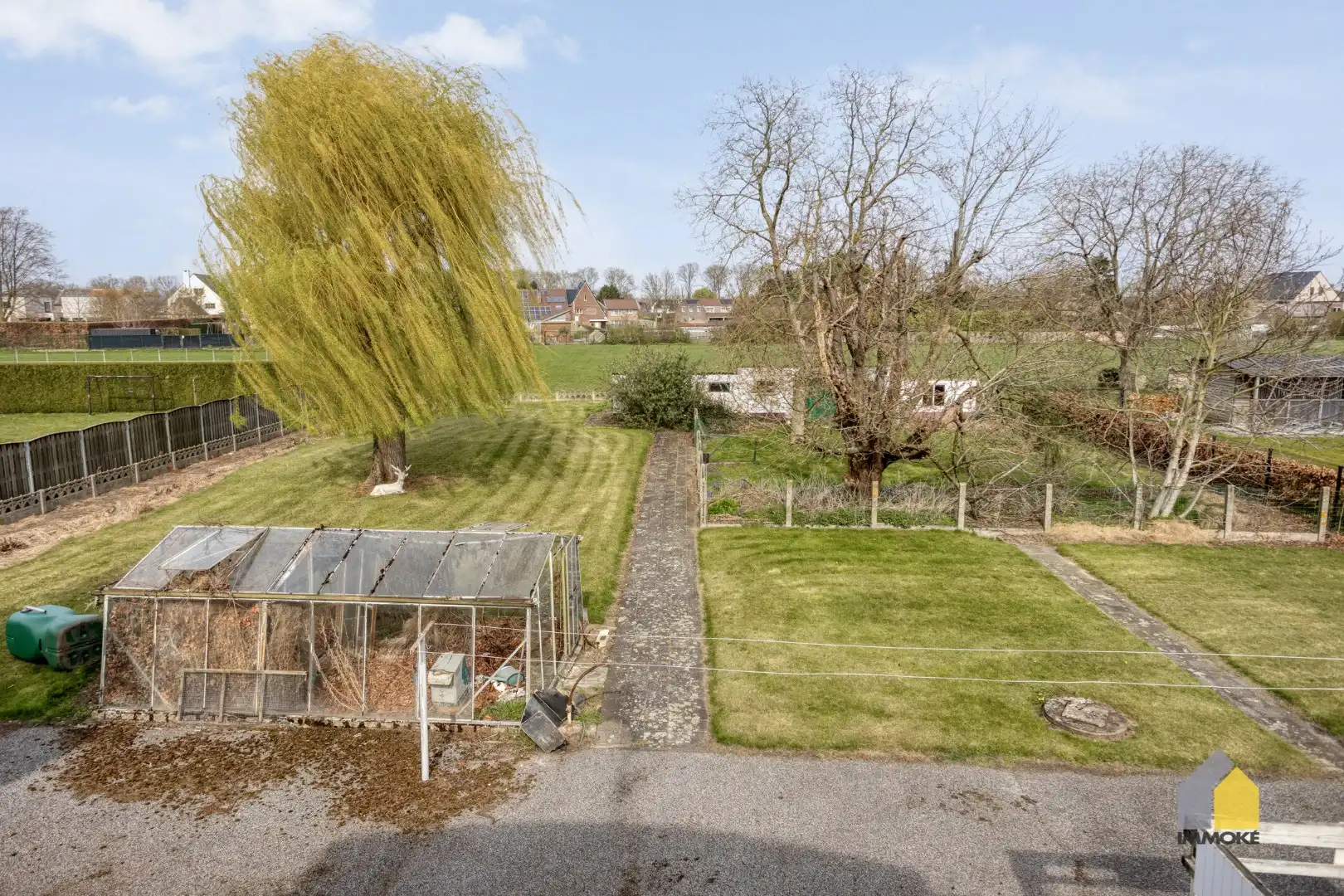 Te renoveren, statige woning op mooi perceel van 23 a 90 ca. foto 28