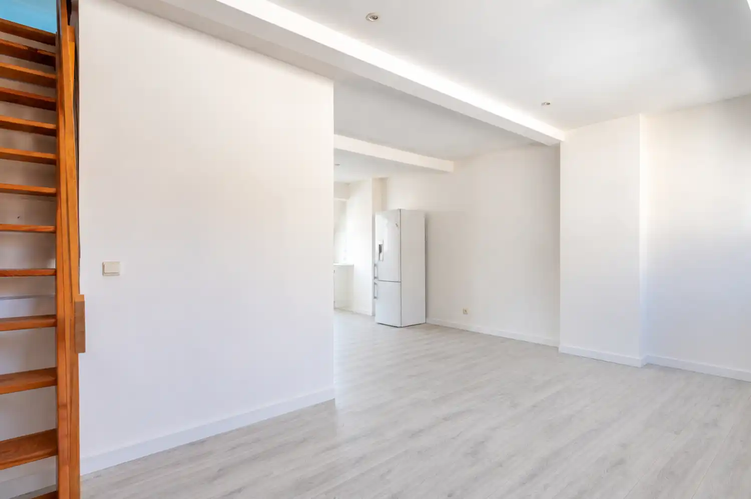Instapklaar éénslaapkamer appartement vlakbij het centrum, strand en openbaar vervoer foto 4
