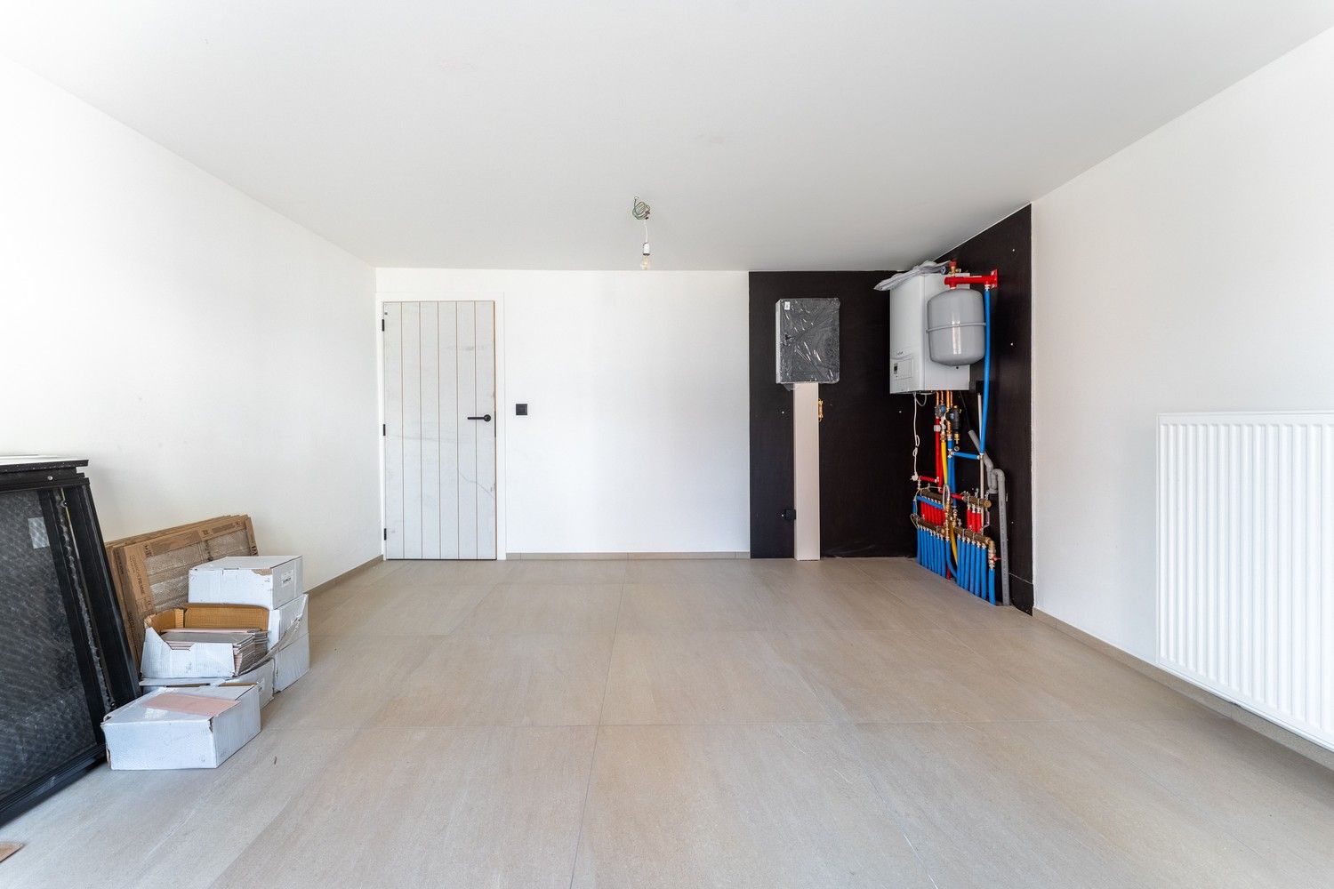 Volledig gerenoveerde gelijkvloerse woning met leuke tuin foto 19