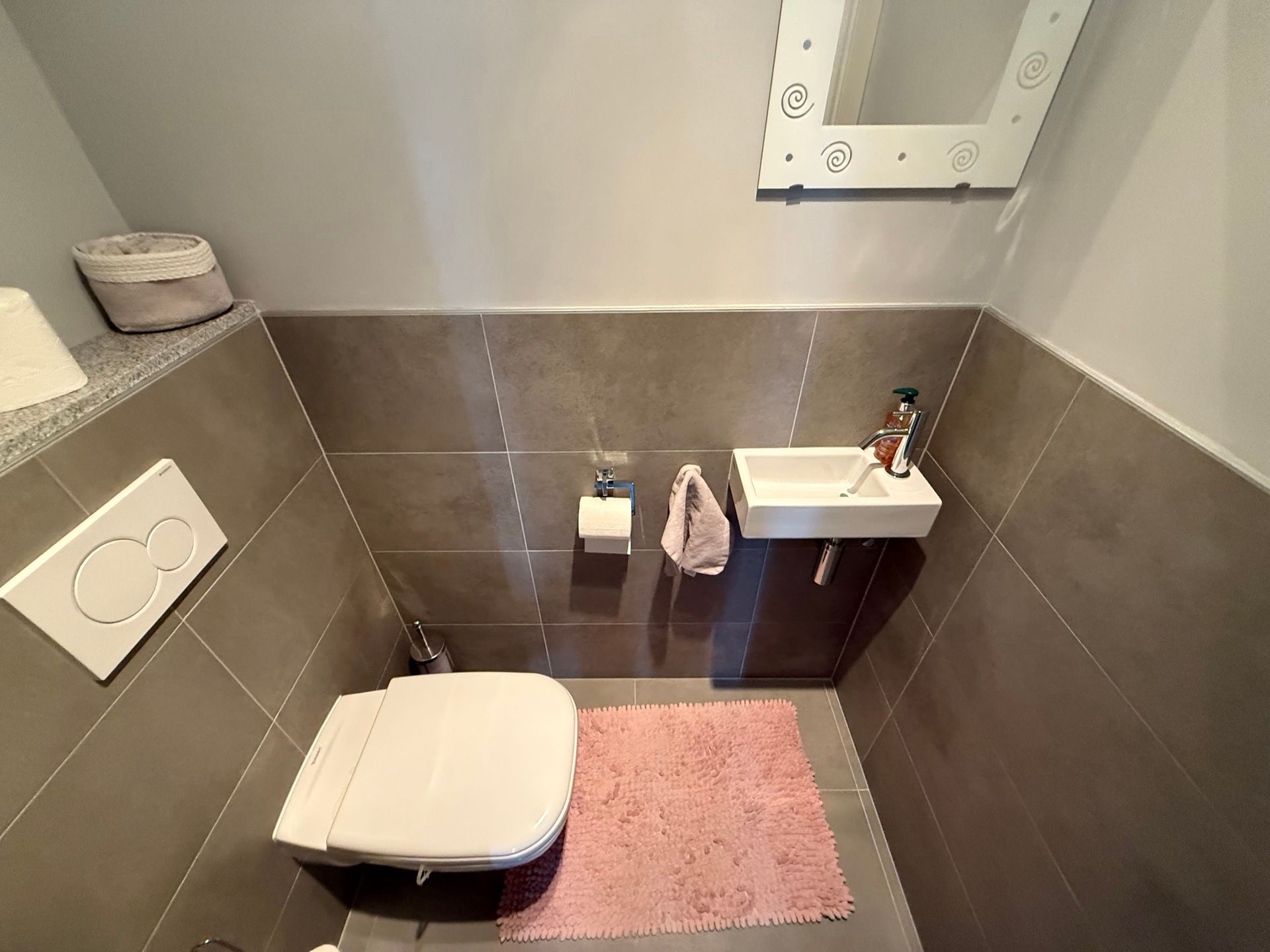 LIEDEKERKE - Luxueus appartement met staanplaats. foto 15