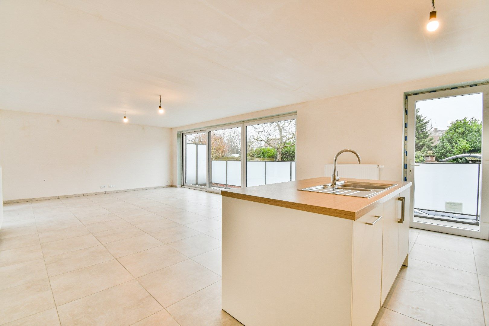 Recent appartement in het hart van Lichtervelde! foto 5