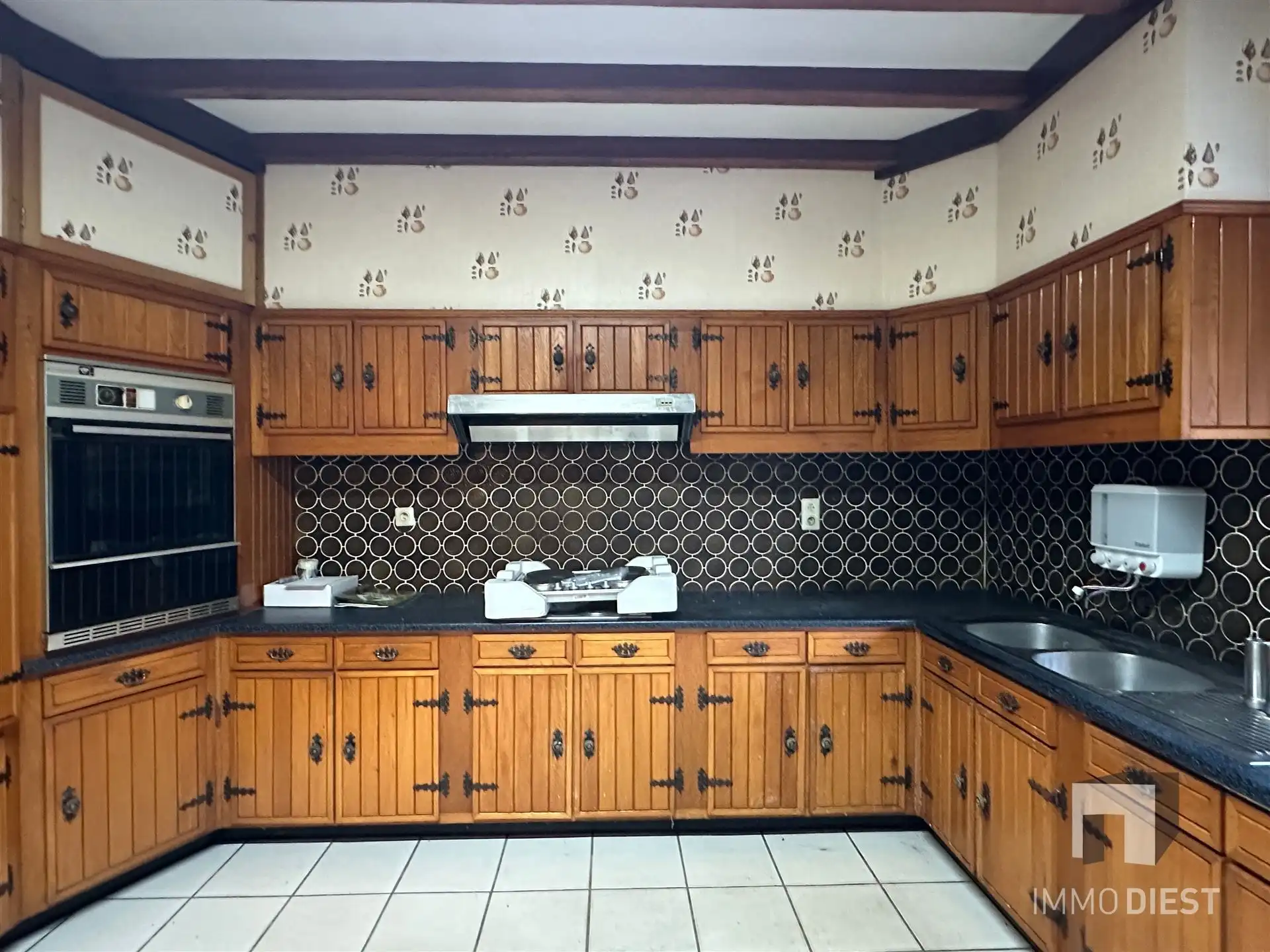 Landhuis met karakter en ruimte (min. 4 slpks) foto 11