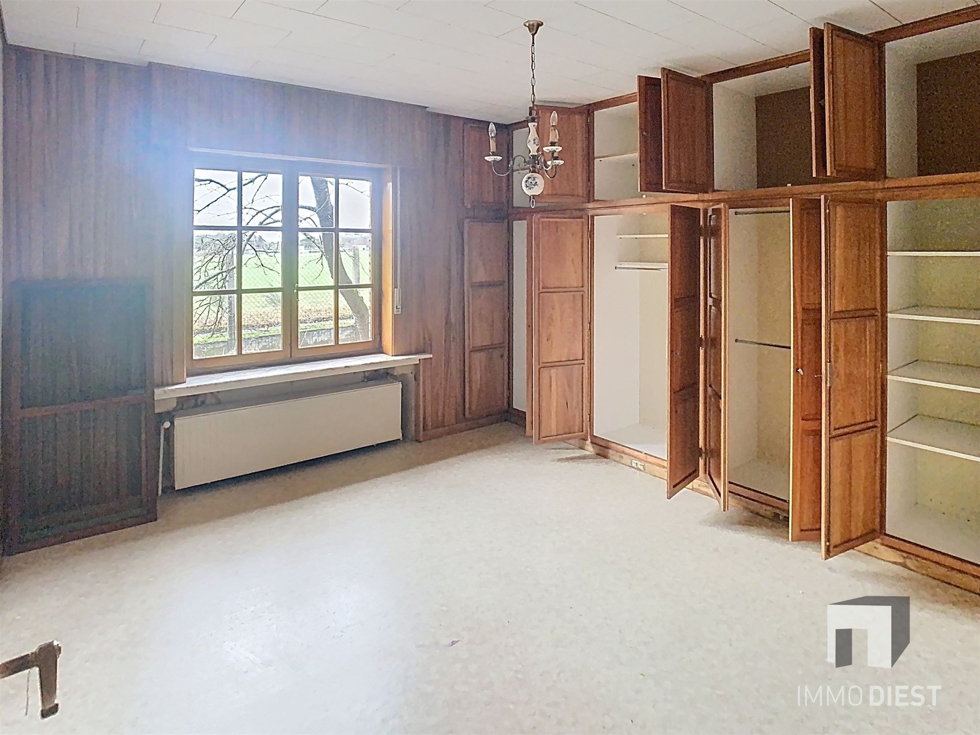 Landhuis met karakter en ruimte (min. 4 slpks) foto 11