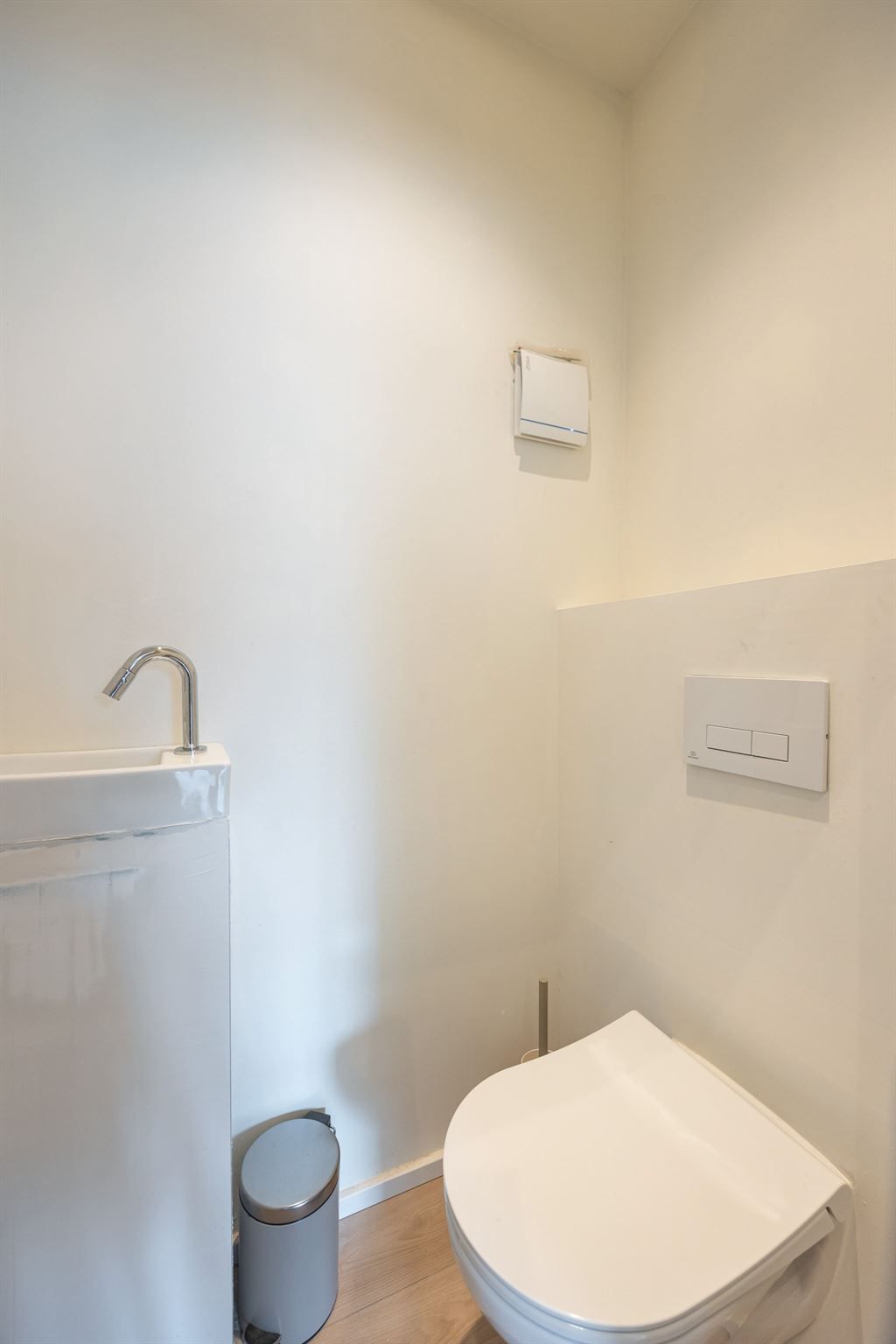 Gerenoveerde handelszaak in Antwerpen Zuid foto 6