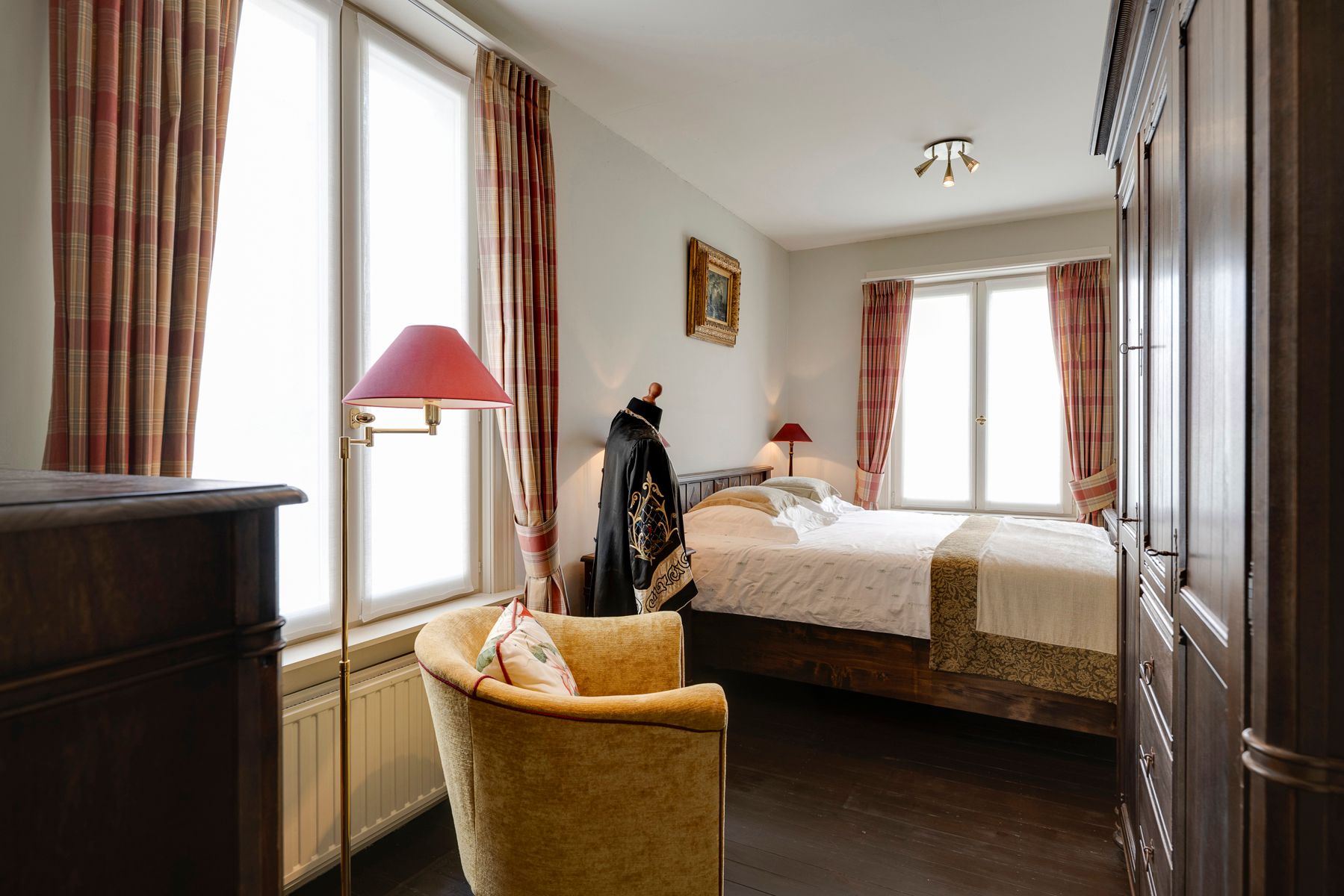 Uniek neoclassicistisch herenhuis in de Markgravebuurt foto 17