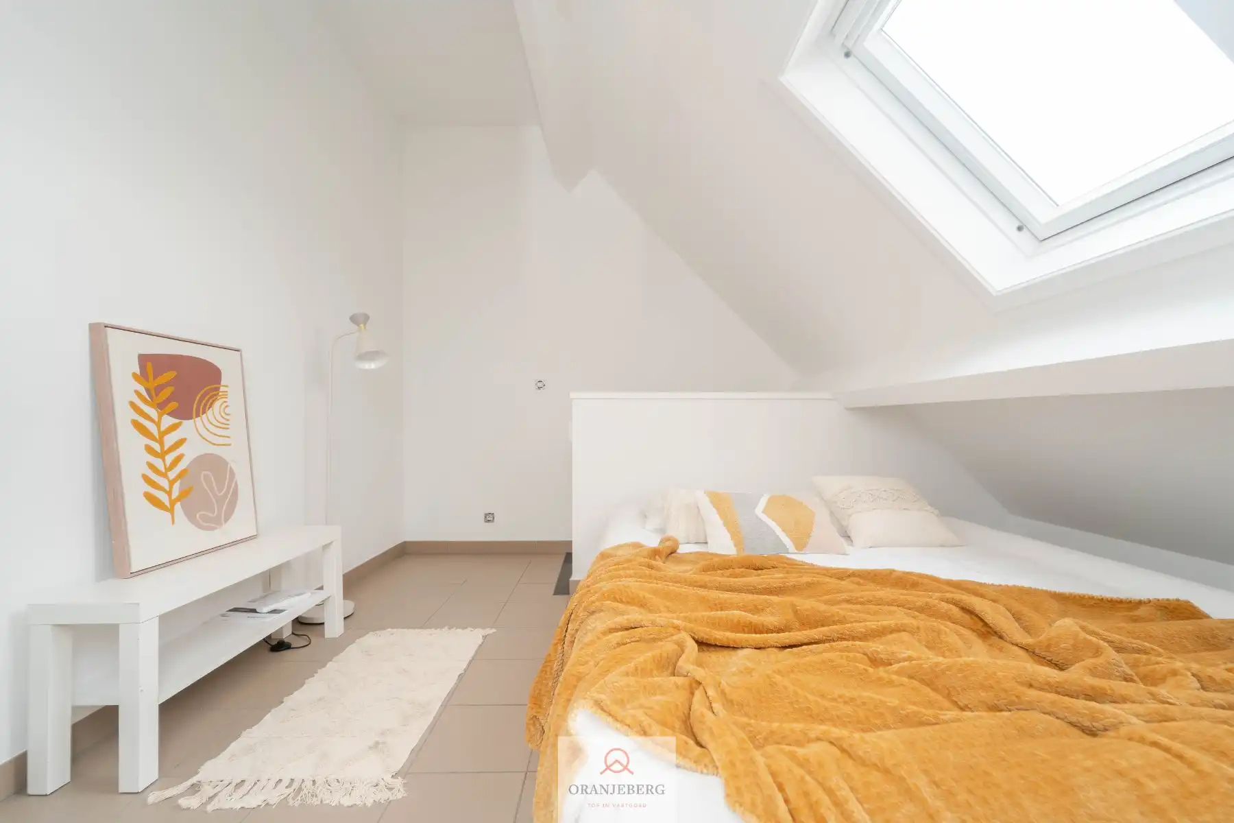 Instapklaar duplex-appartement Wondelgem! foto 13