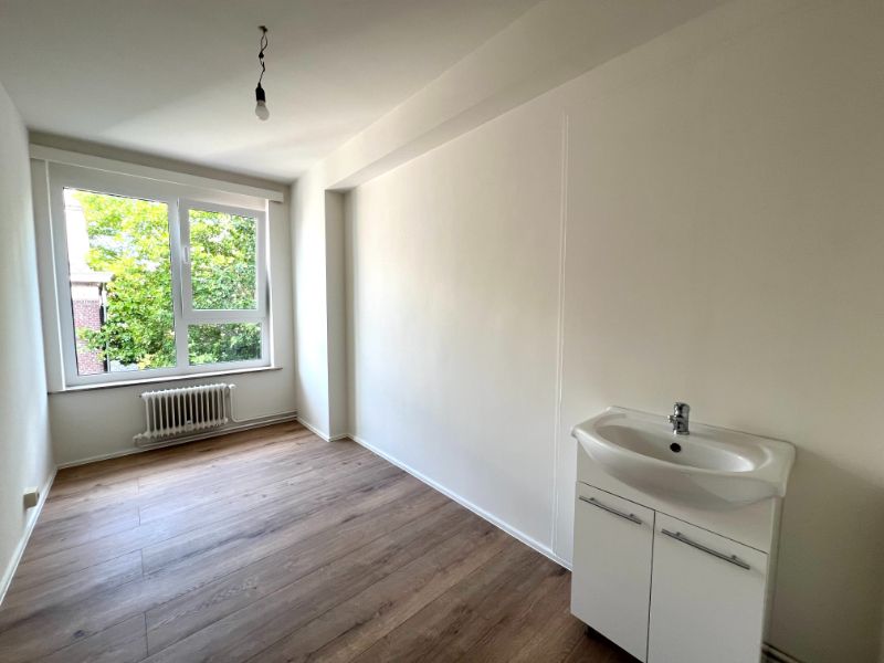 LICHTRIJK GERENOVEERD APPARTEMENT MET 3 SLAAPKAMERS IN CENTRUM GENT foto 11