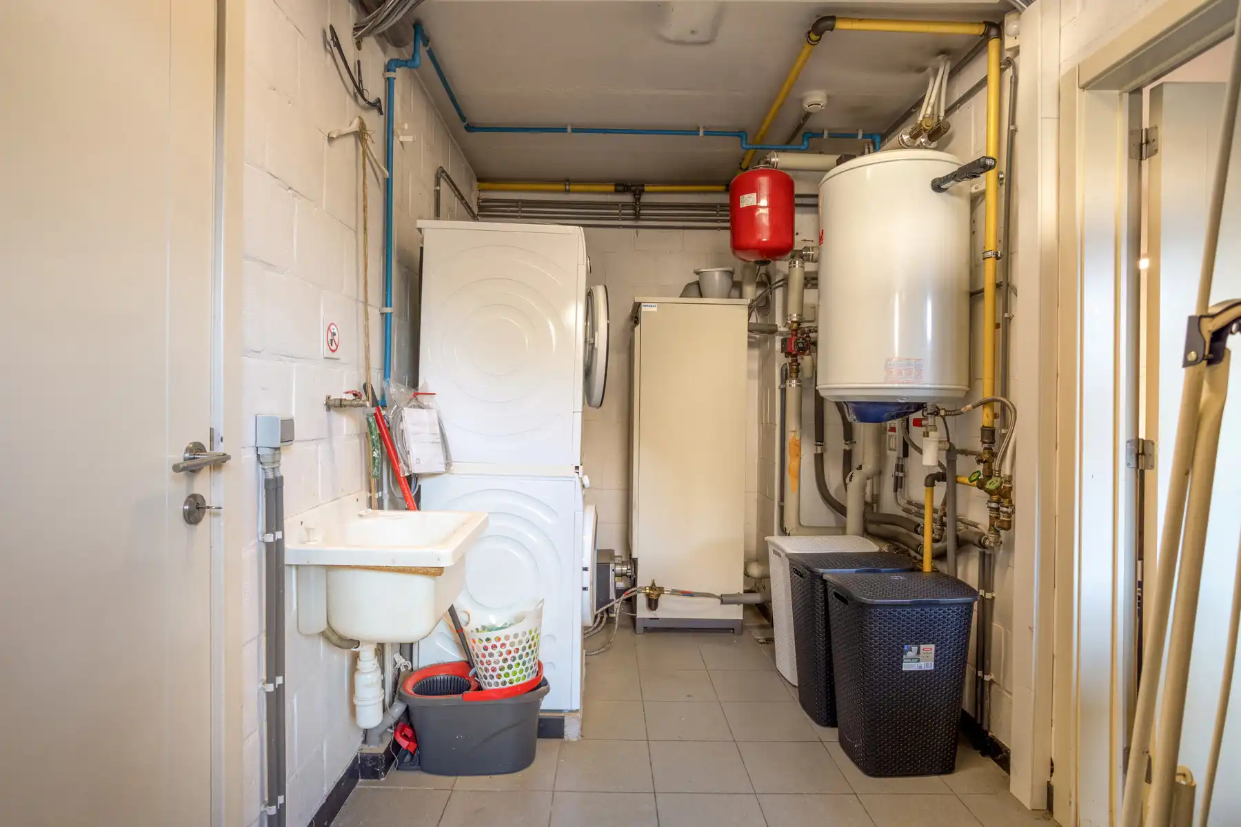 *** ONDER COMPROMIS *** foto 22