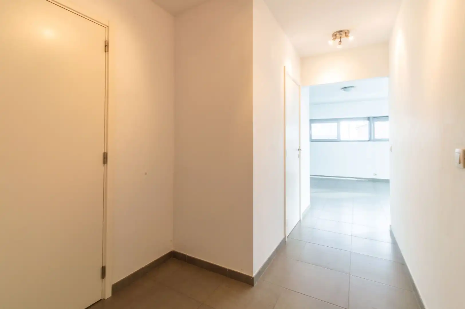 Een recent appartement te Halle! foto 11