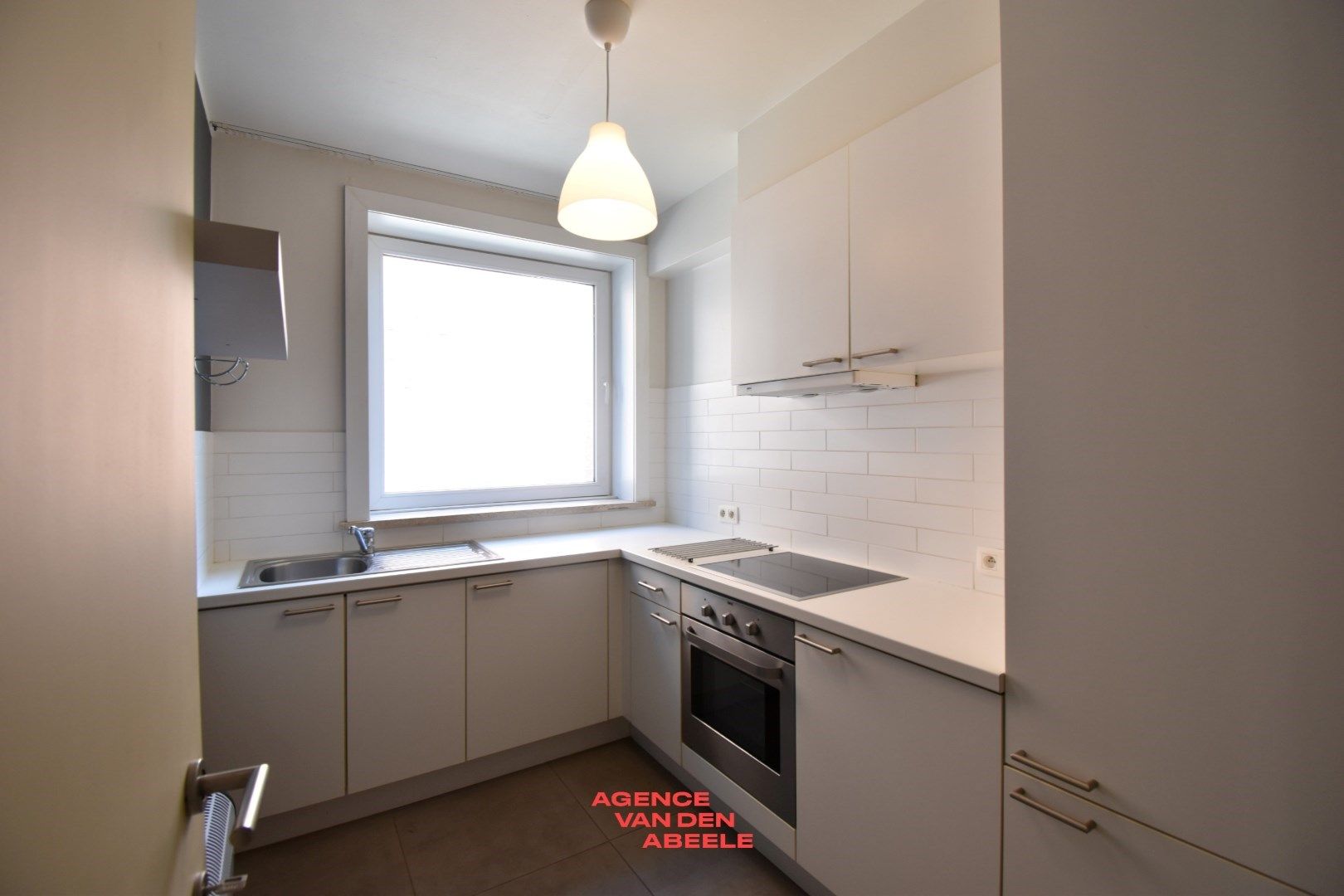 Instapklaar en charmant 2 slaapkamer appartement foto 6