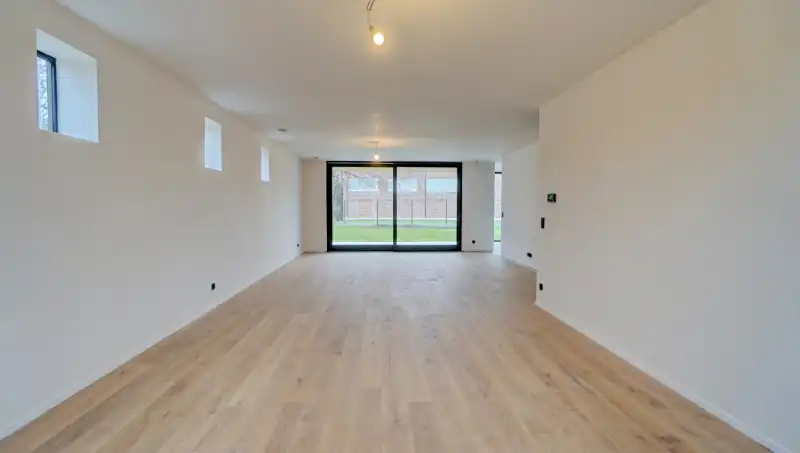 Ruime luxe nieuwbouwvilla van 368m² op 6 are 36 ca foto 5