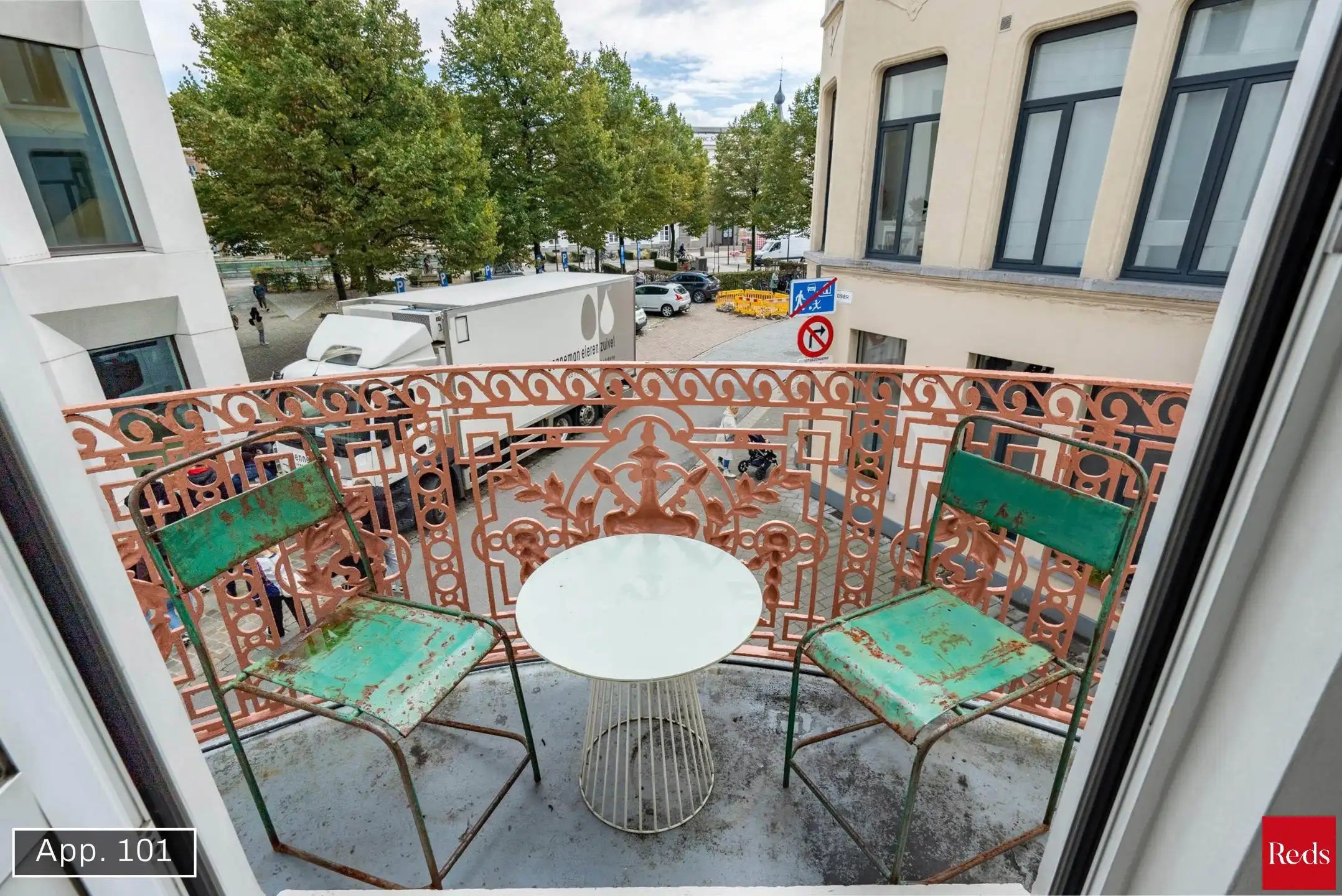 Vergund opbrengsteigendom op iconische locatie foto 5