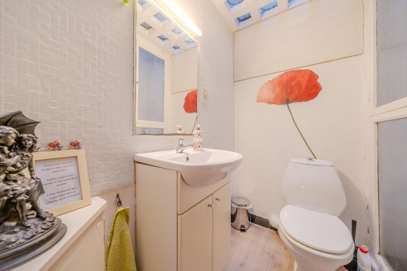 Centraal gelegen , vergunde vakantiewoning "Alice House" in Centrum Ieper met zicht op de kathedraal! foto 26