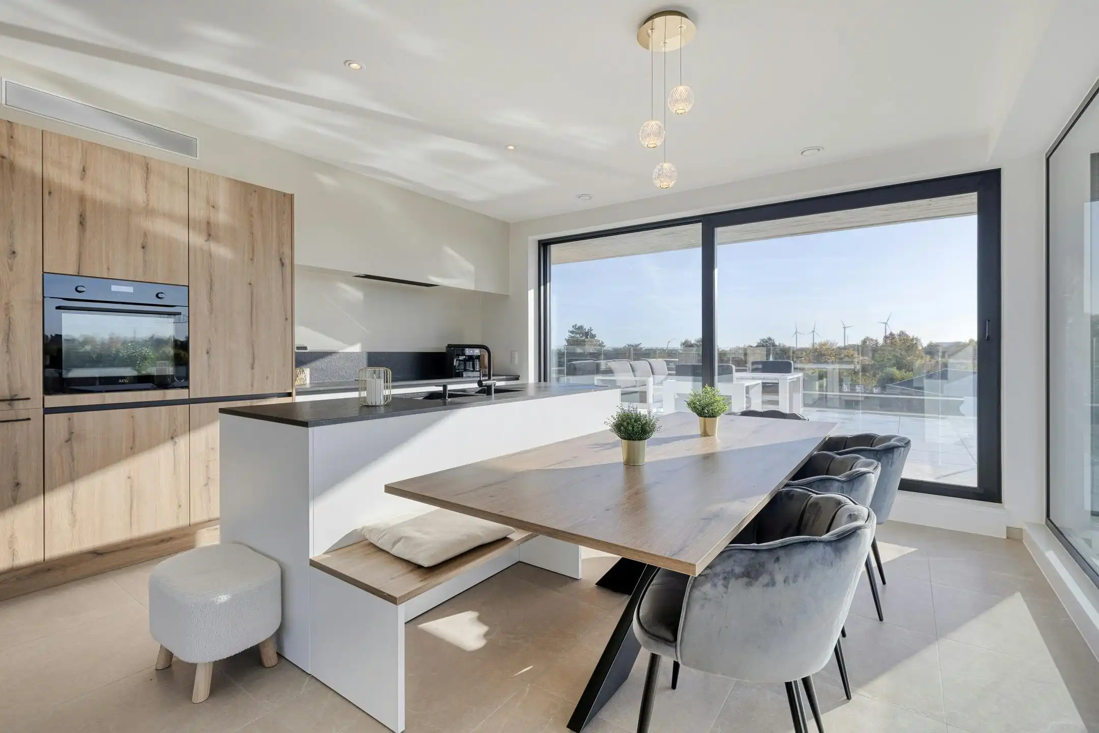 Nieuw huis met lift, groot terras en prachtig verzicht foto 7