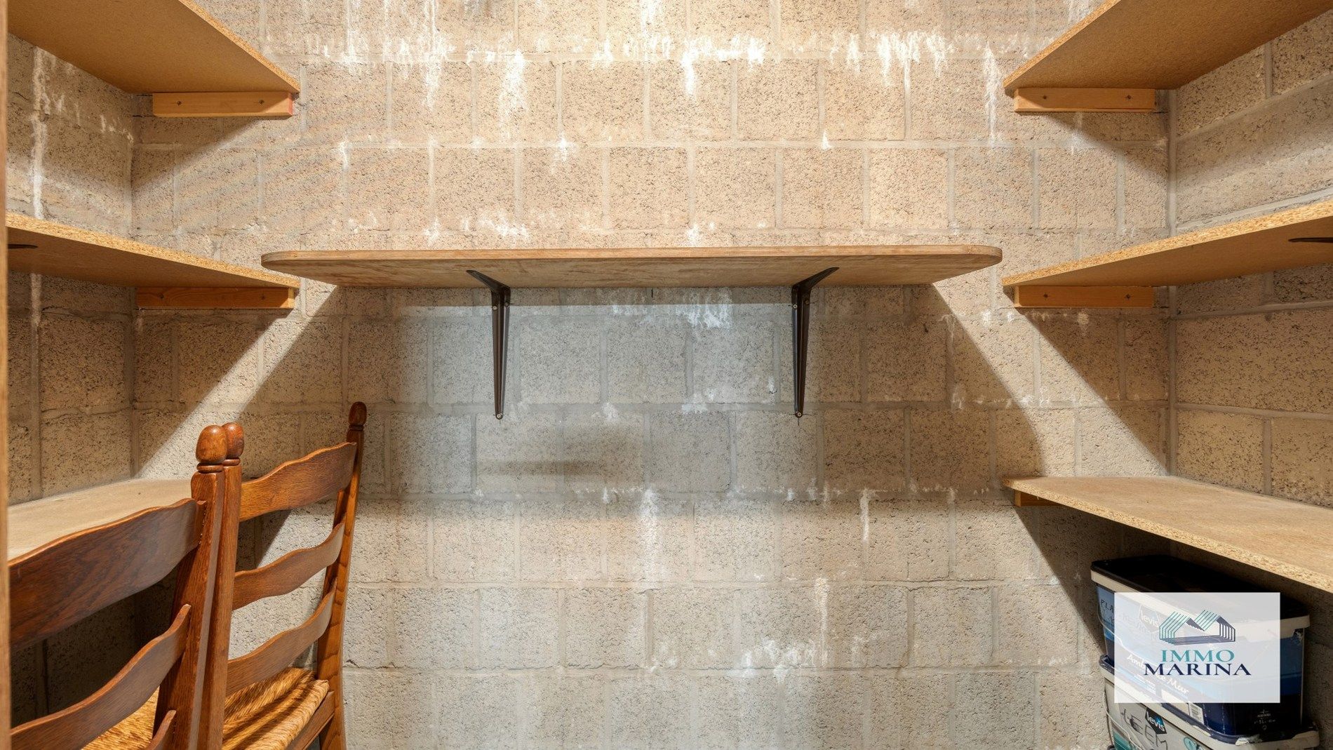 Goed onderhouden gelijkvl app. met 2 slpks en terras te BETEKOM foto 24