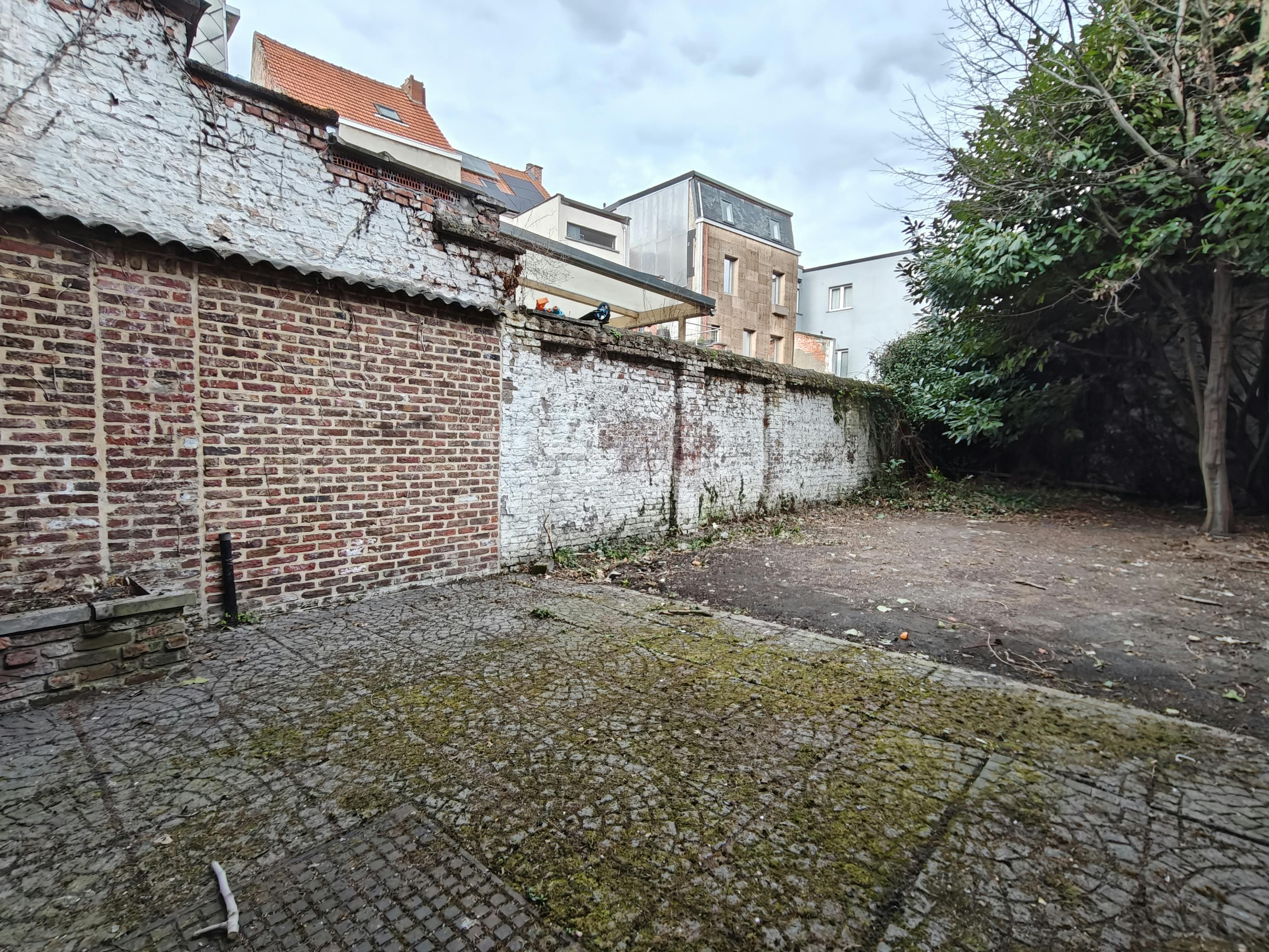 Op te frissen appartement met tuin te koop in Antwerpen foto 14