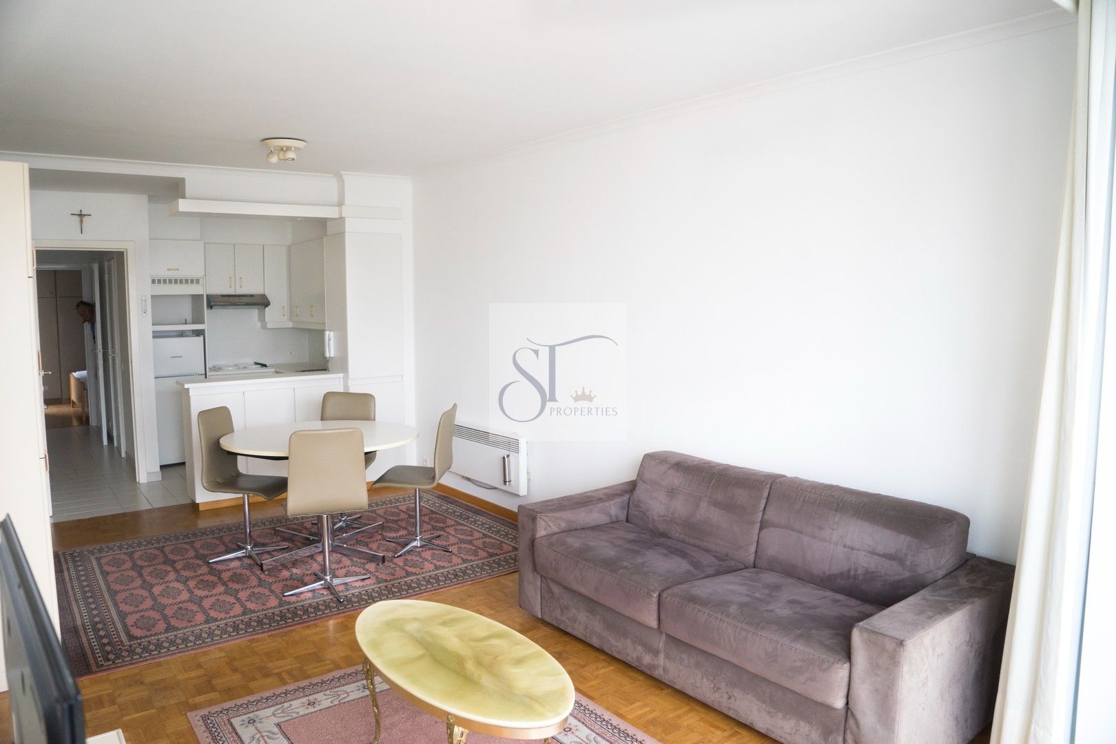 Gemeubeld appartement met zeezicht op toplocatie! foto 7