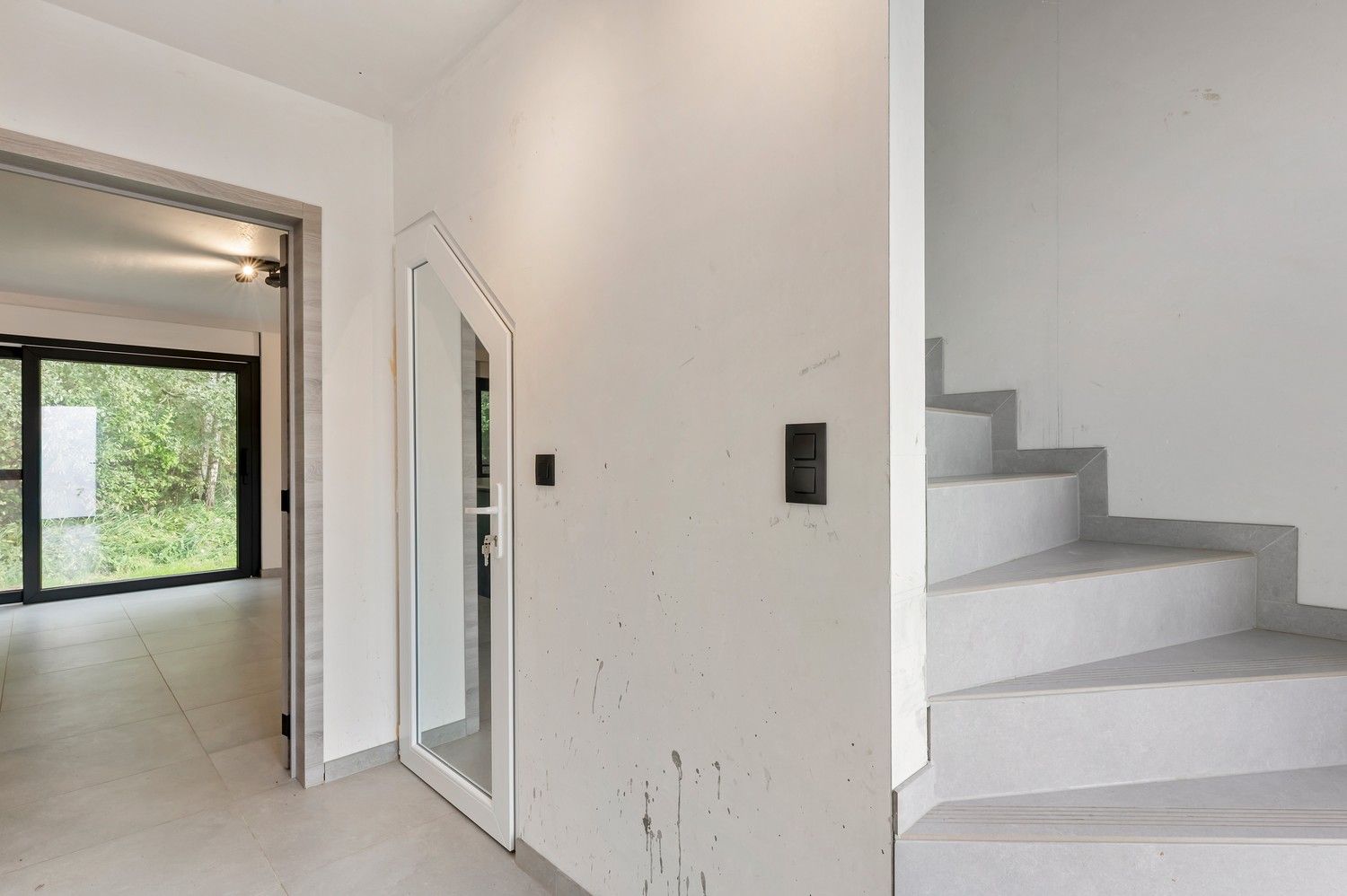 Nieuwe, energiezuinige open bebouwing in doodlopende straat. foto 10