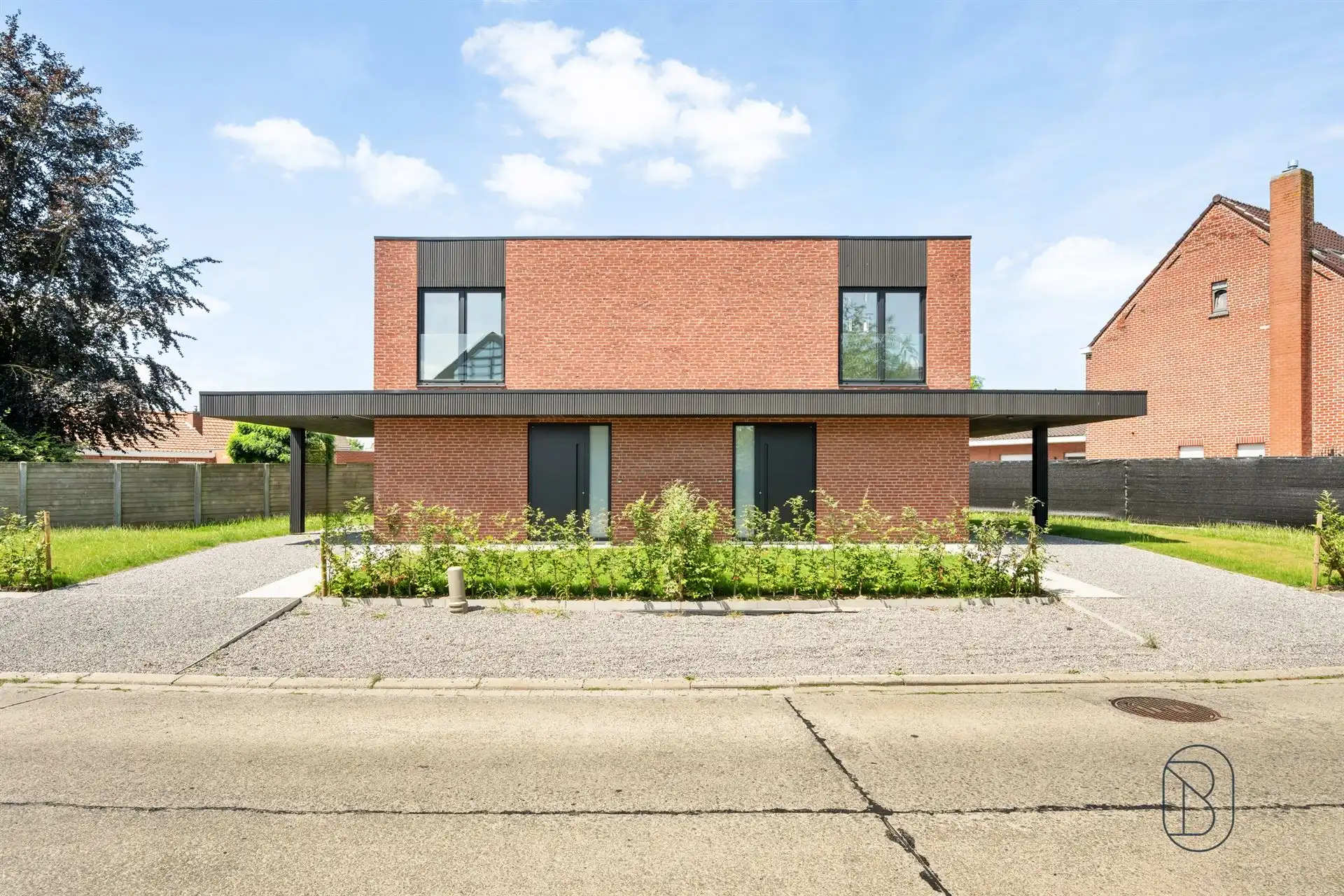 2 kwalitatieve luxueuze ENERGIENEUTRALE moderne nieuwbouwwoningen foto 2