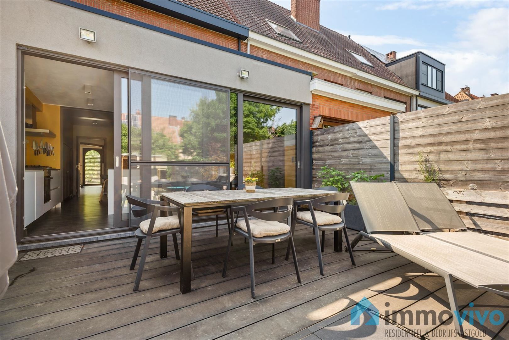 Gerenoveerde woning met zwembad op toplocatie aan Hof Ter Linden foto 7