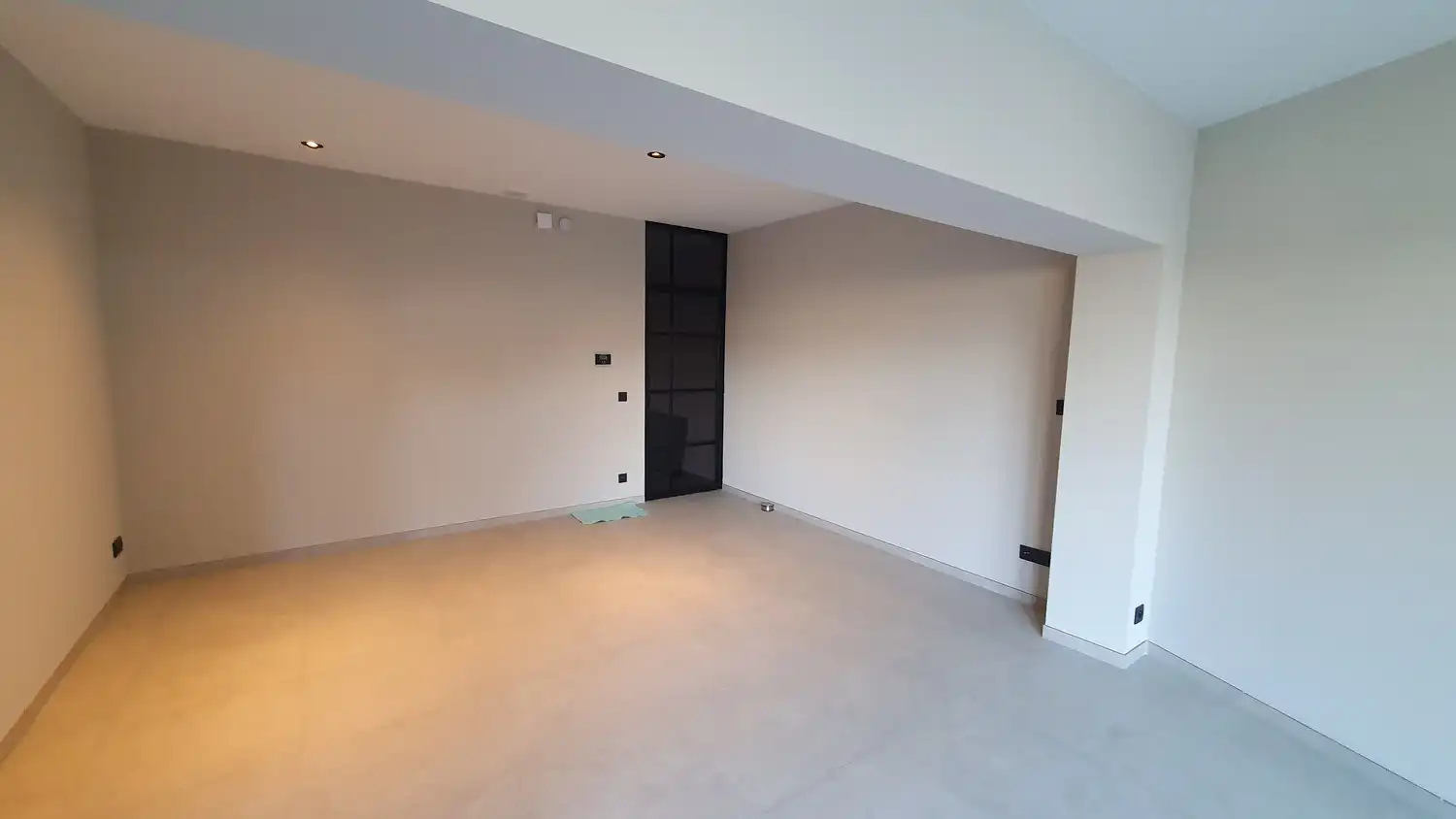 Volledig gerenoveerde HOB stadswoning met toffe tuin en 2 slaapkamers in Bree centrum foto 4