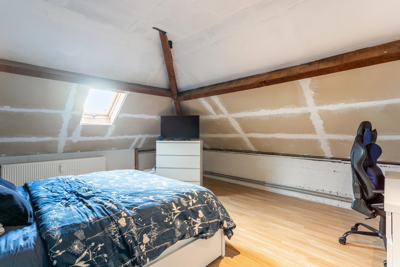 App 200m² met 3 slpks, terras en autostaanplaats te Halle foto 19