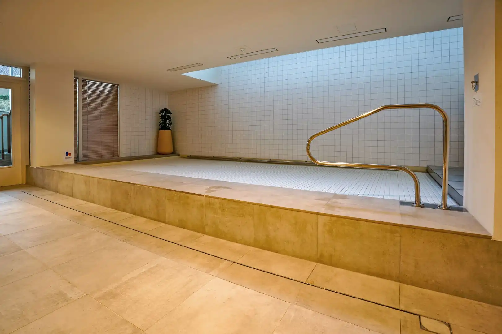 Prachtig 1-slaapkamerappartement met ruim terras (serviceflat) in Residentie Beukenhof, uniek wonen in de dorpskern van Oostduinkerke.  foto 17