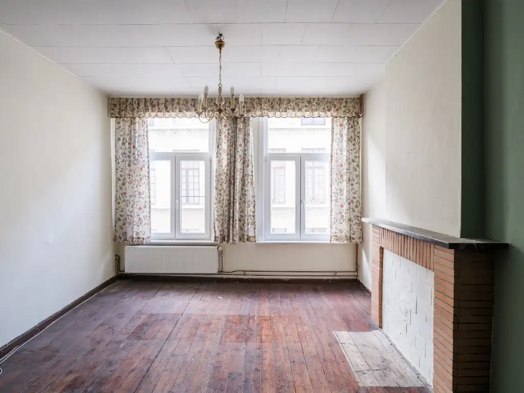 Te renoveren stadswoning met vergunning op exclusieve locatie foto 13