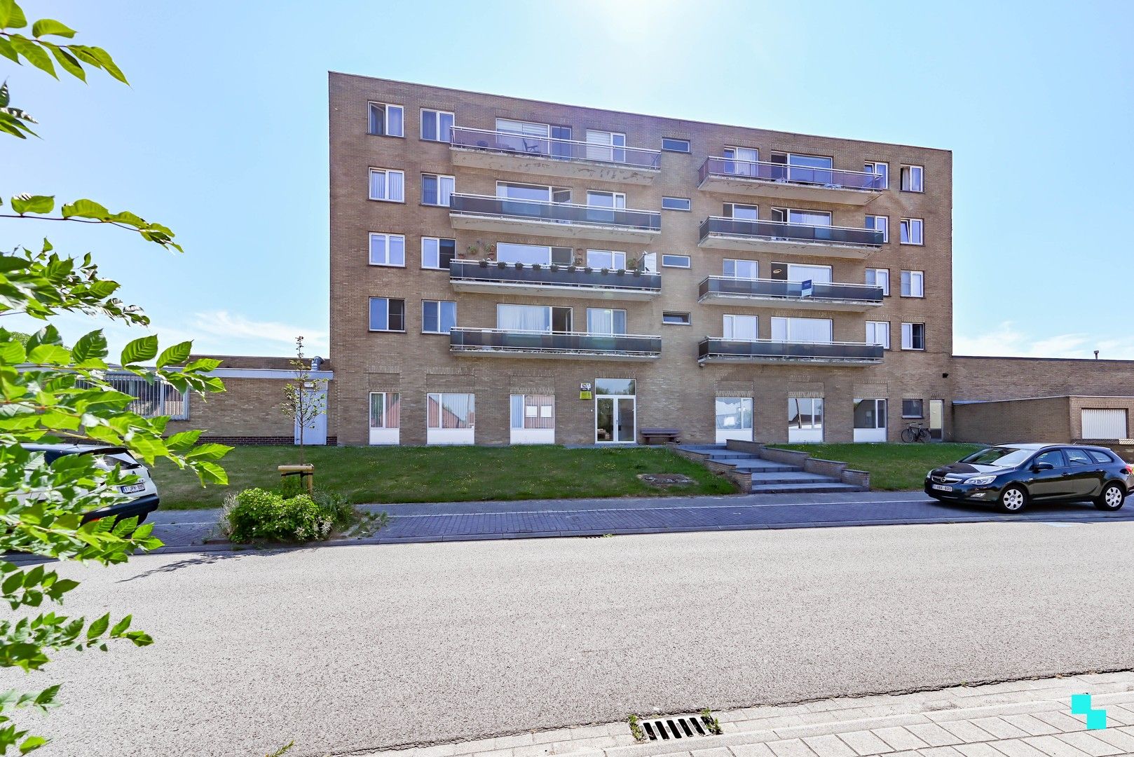 Gunstig gelegen en energiezuinig 2-slaapkamerappartement te Izegem foto 2