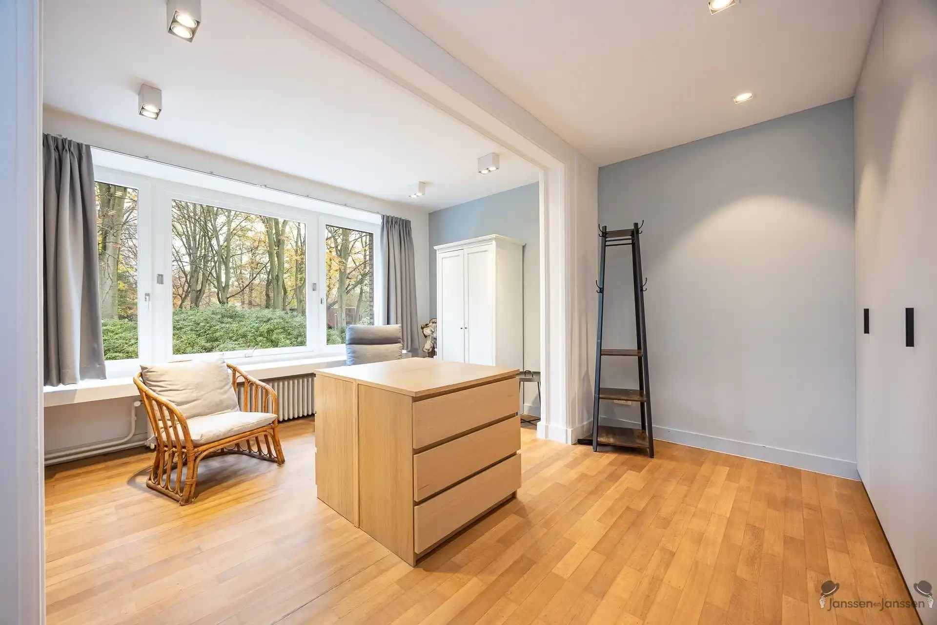 Exclusieve villa op 10.500 m² op residentiële toplocatie foto 19