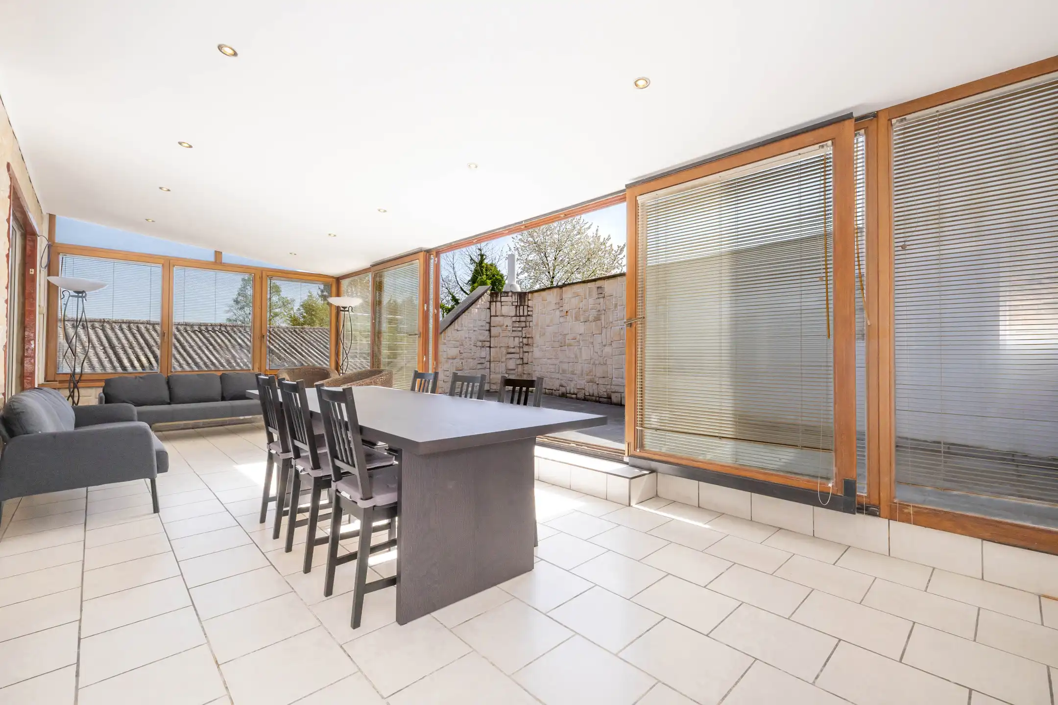 Veelzijdige woning met 7 slaapkamers foto 5