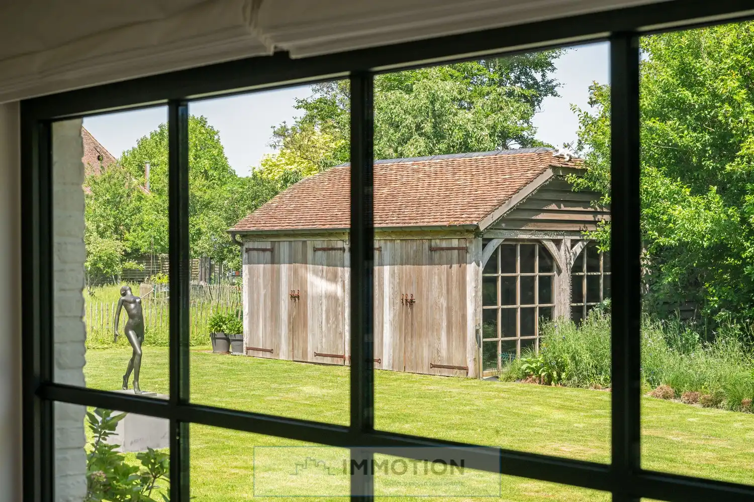 Uniek gelegen villa met prachtig landelijk uitzicht in Zwevegem foto 7