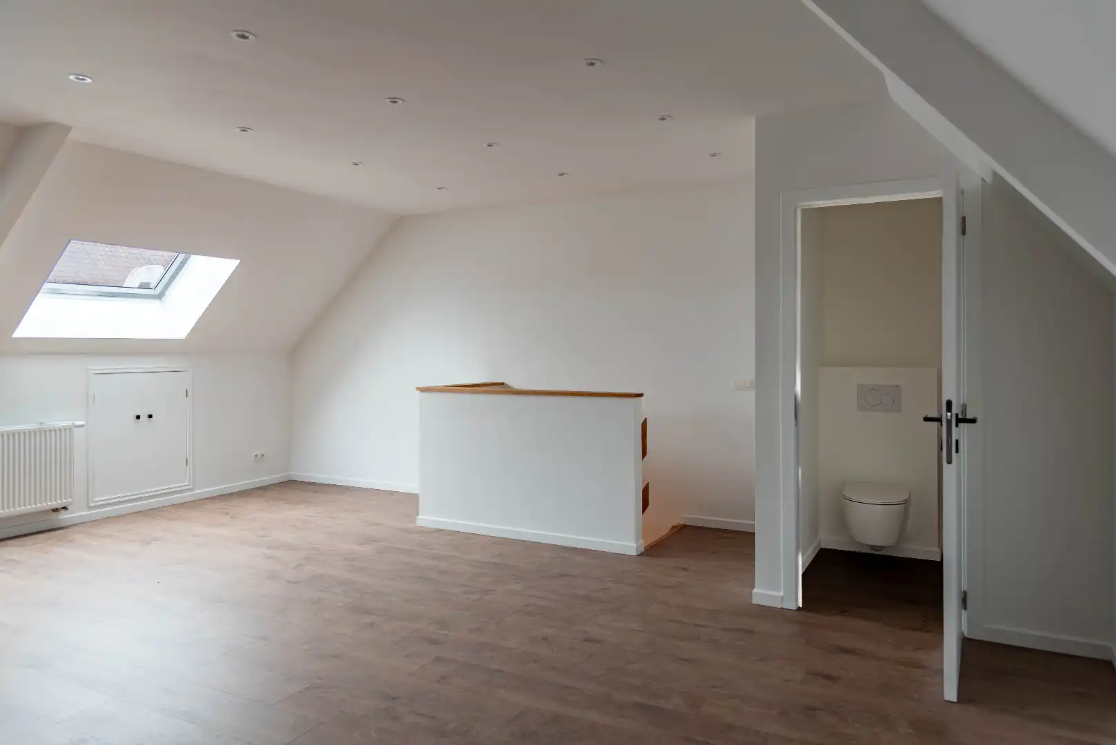 Vernieuwde duplex met 3 slaapkamers in Zwijndrecht foto 20