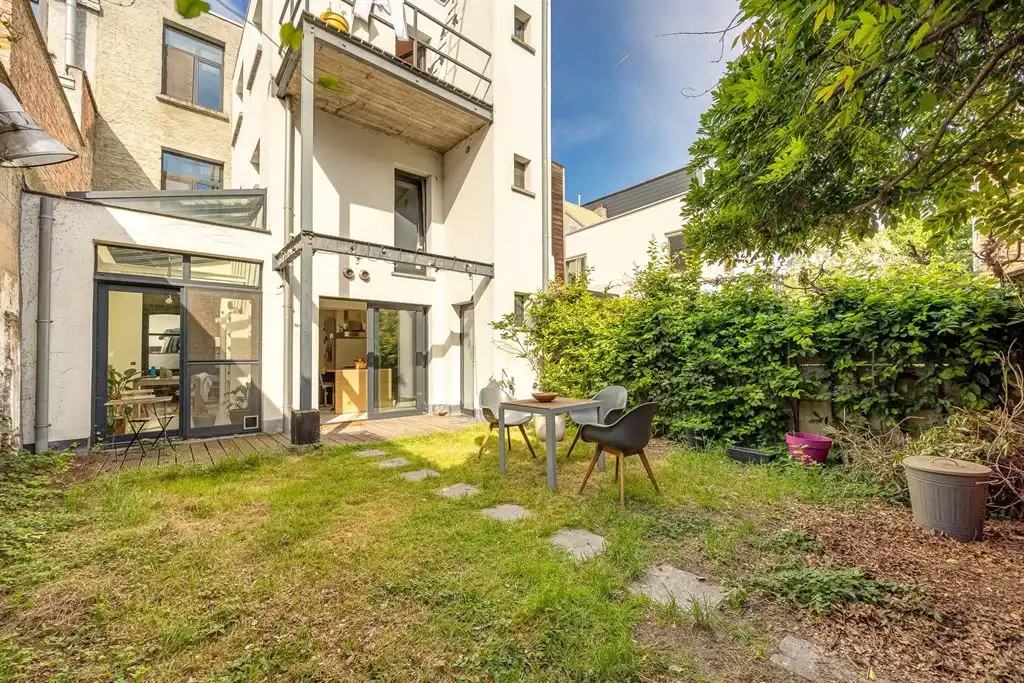 Prachtig, uitzonderlijke herenwoning met zonnige tuin foto 5