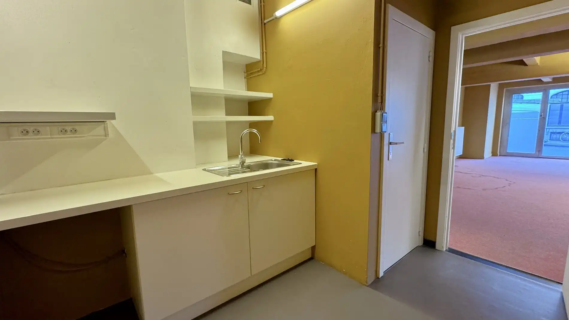 Handelsruimte te koop in Bagattenstraat in Gent-centrum foto 7