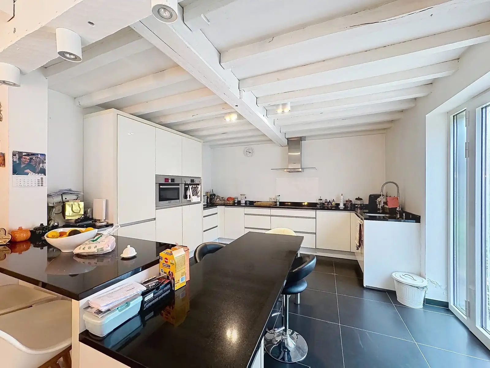 AAA-locatie: Instapklaar MAGAZIJN (800m2) met BURELEN en WONING (4 slpkms). Op 500m van afrit Gistel (E40)! foto 7