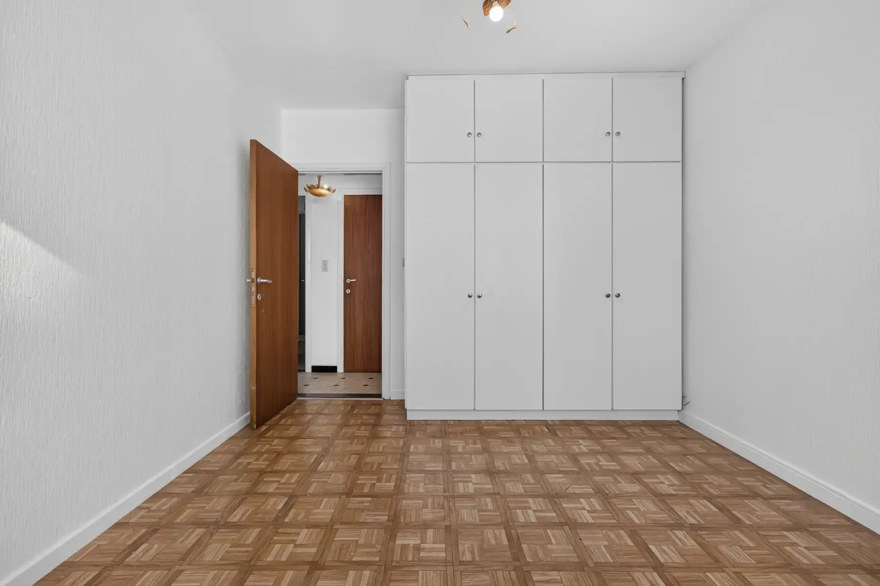 APP + 2 SLK + LIFT + KELDER + CENTRAAL + EPC label B foto 10