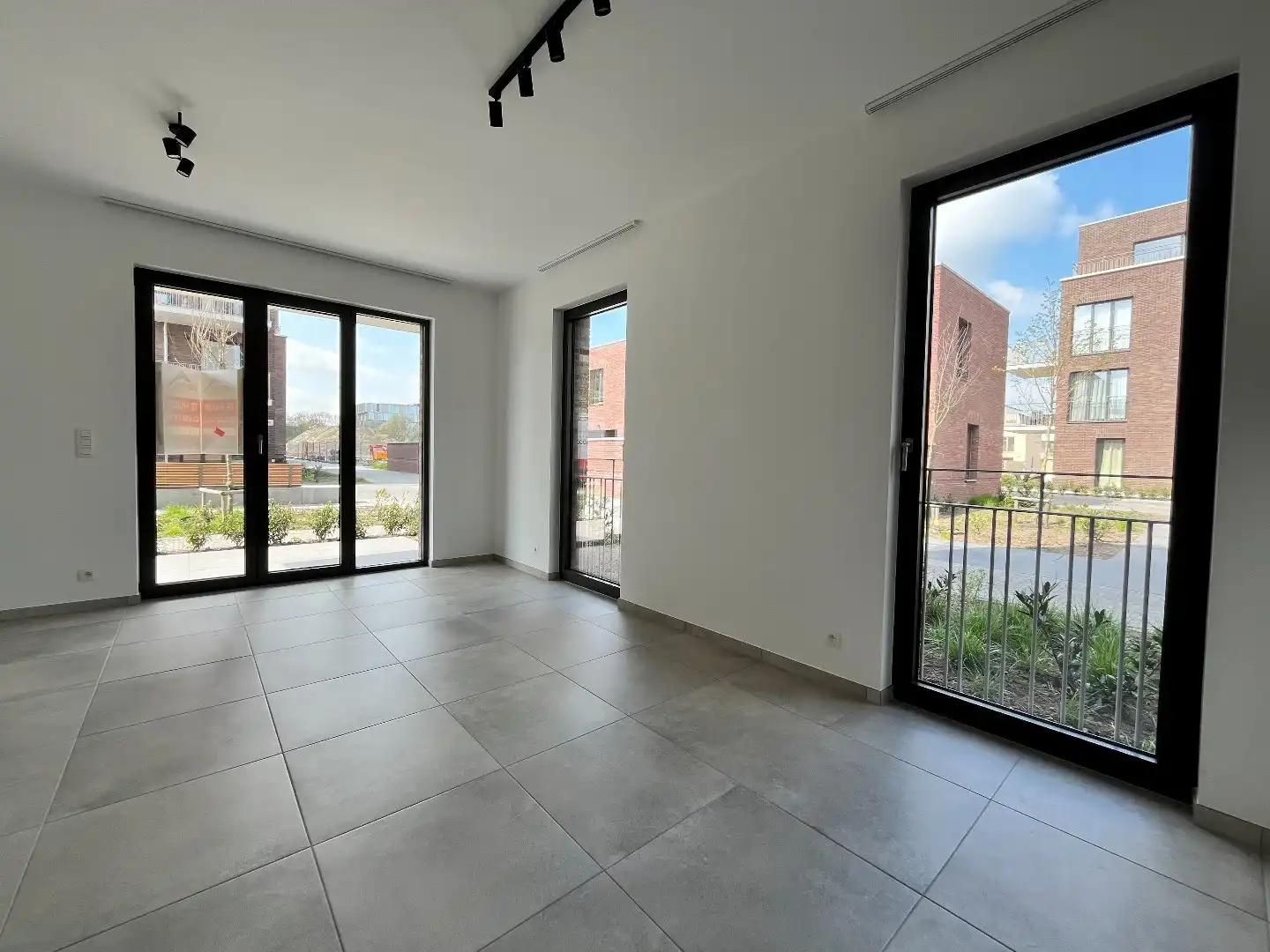 Prachtig 1 slpk-appartement met terras en autostaanplaats nabij het Galgenweel foto 4