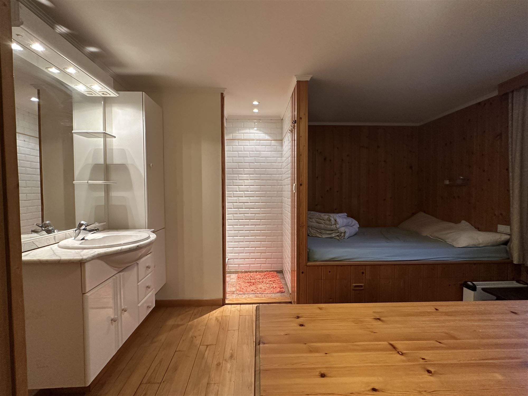 Gezellige gemeubelde arbeiderswoning op het Zuid! foto 7